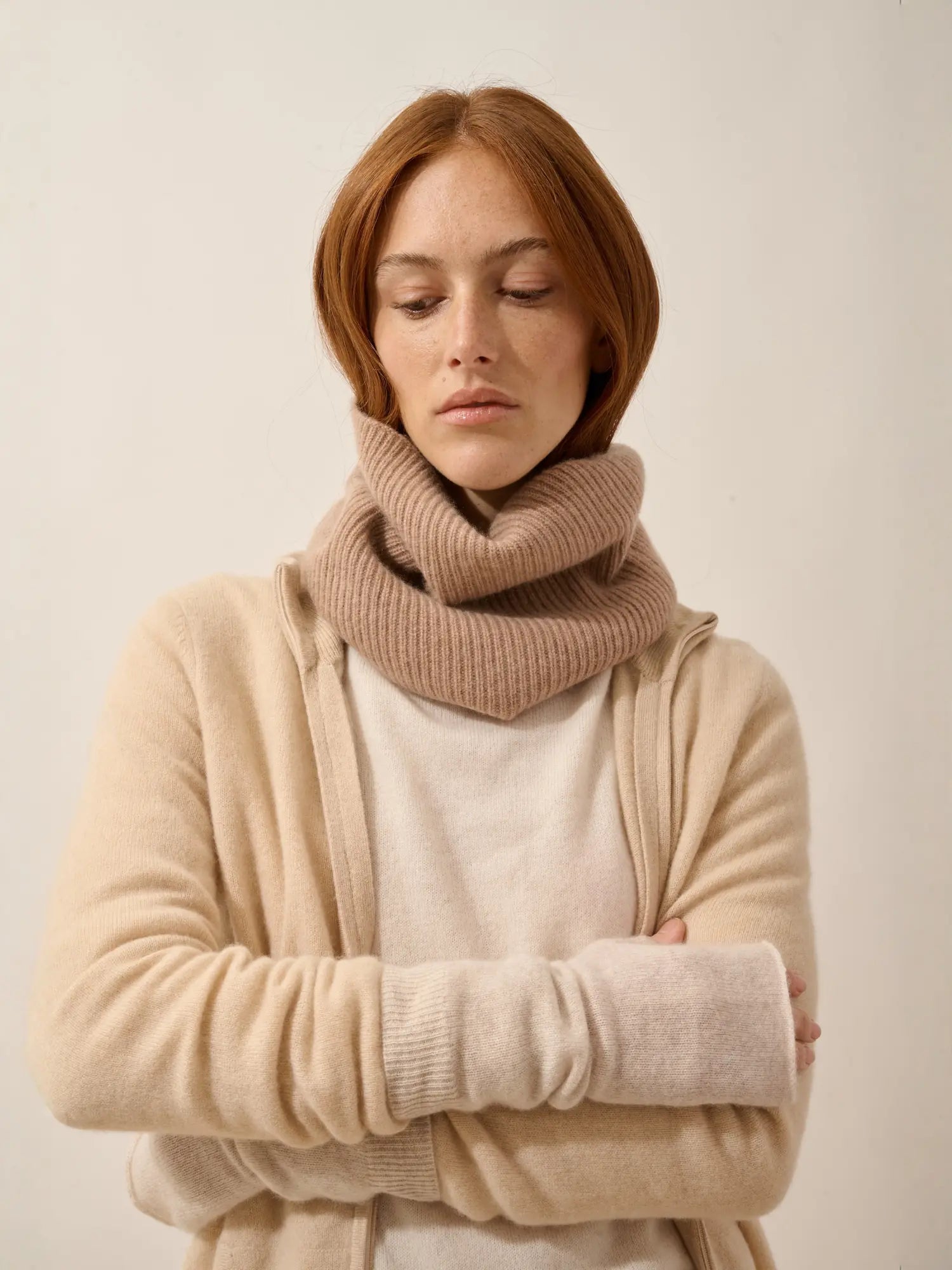 SOFIA halswärmer 6-fädig camel meliert