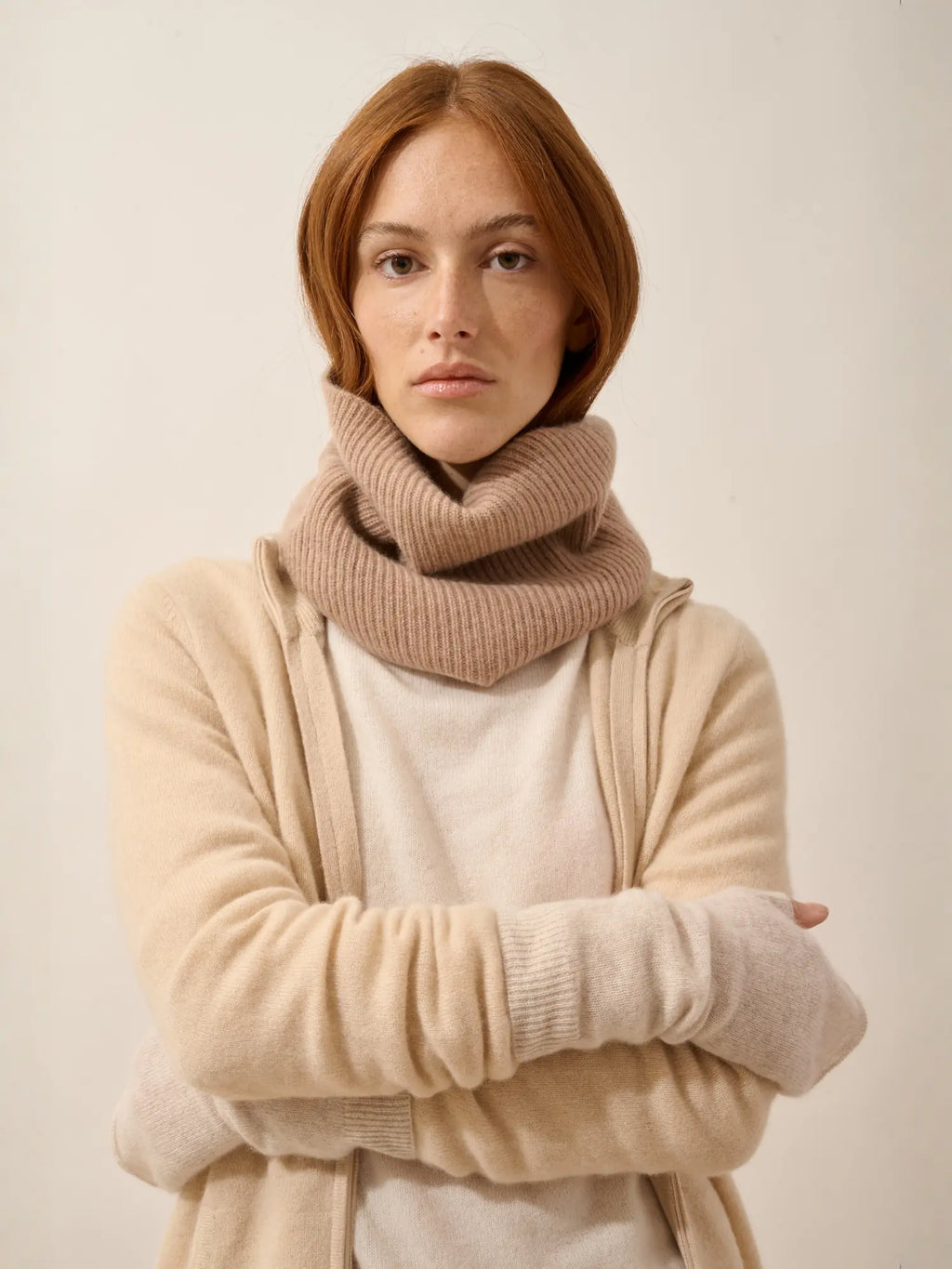 SOFIA halswärmer 6-fädig camel meliert