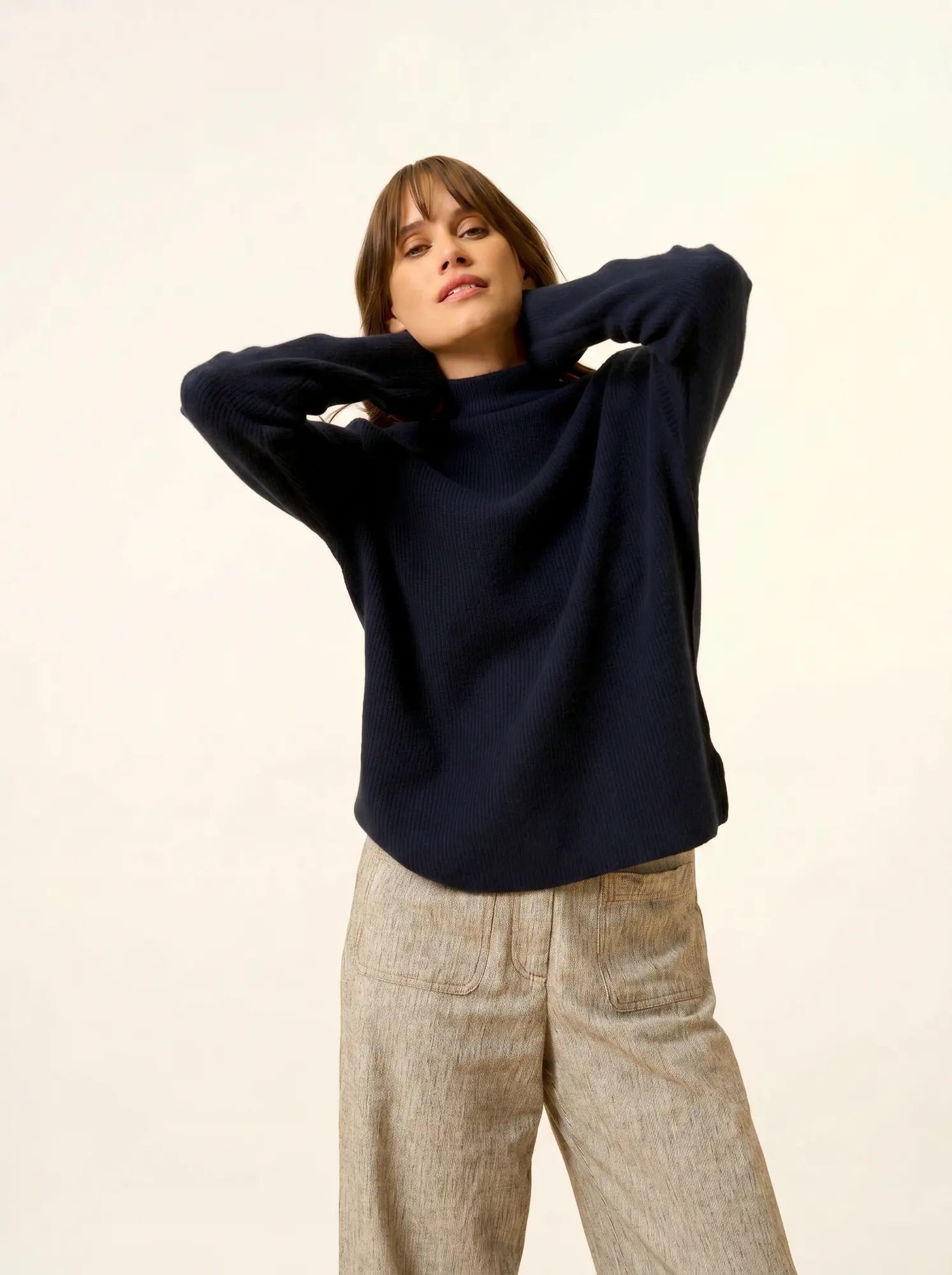 ALYSSA pull col montant bleu marine
