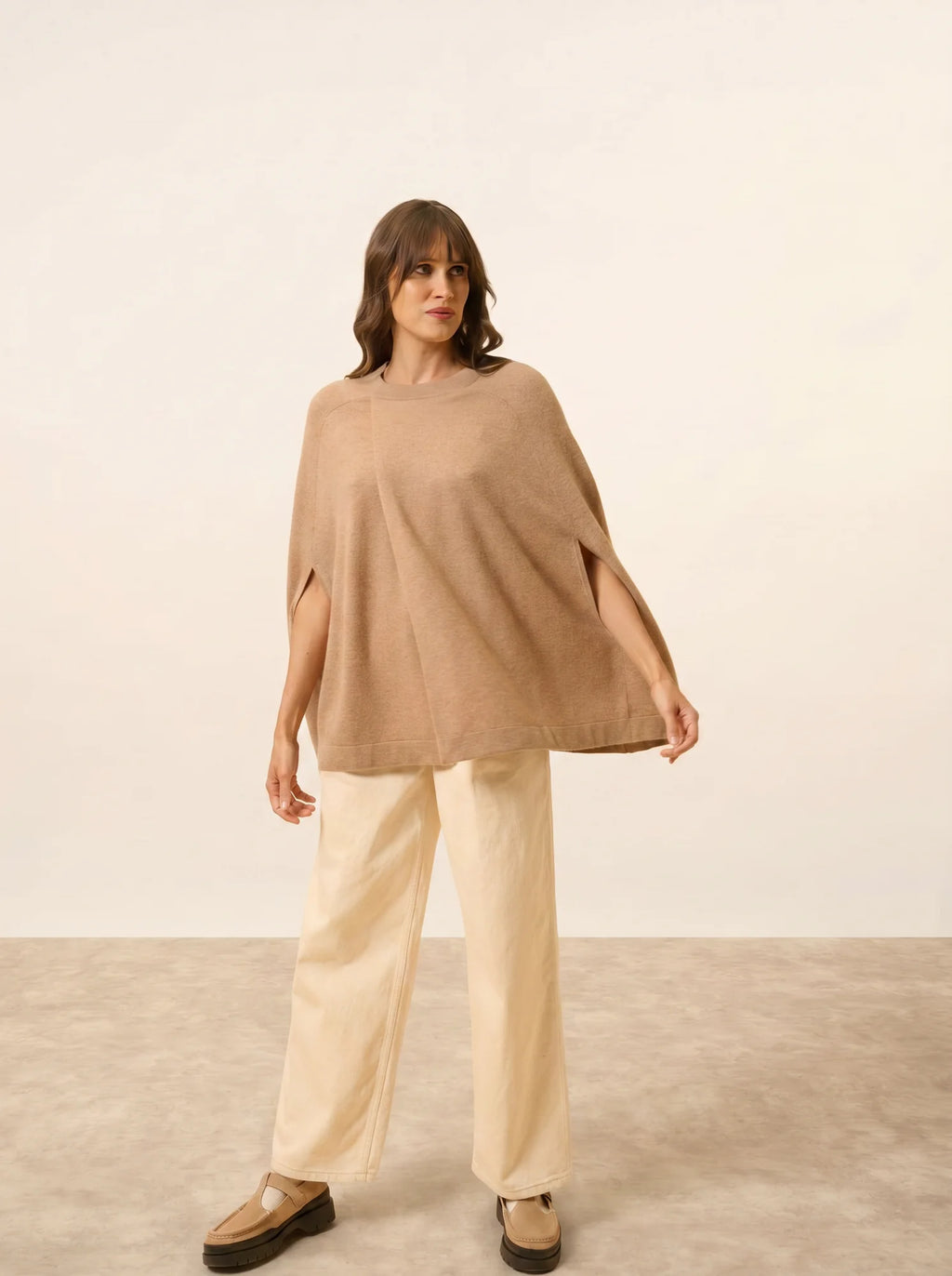 ALLOA cape offen rundhalsausschnitt camel meliert