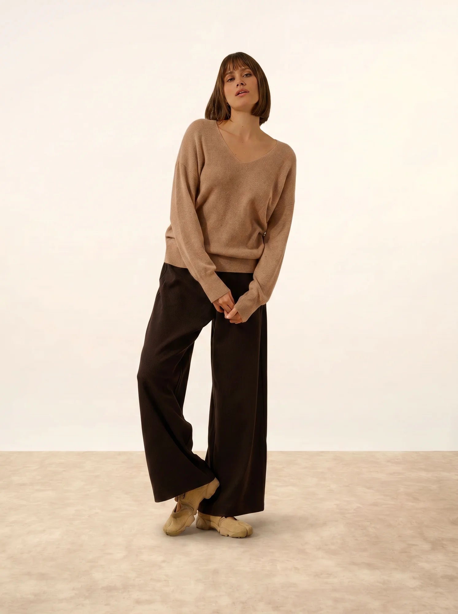 BIRSE pullover v-ausschnitt camel meliert