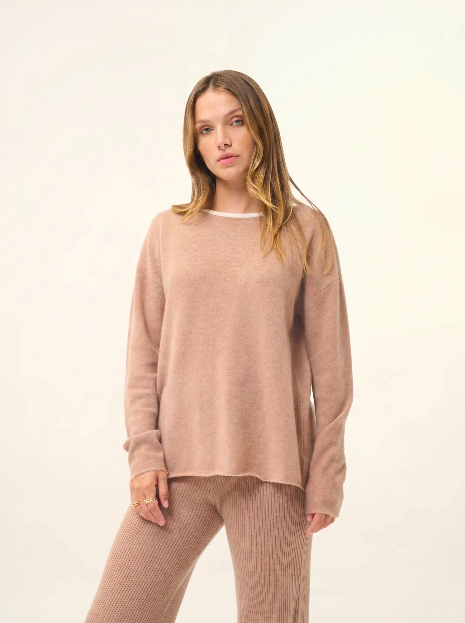 CLOLA pullover rundhalsausschnitt camel meliert
