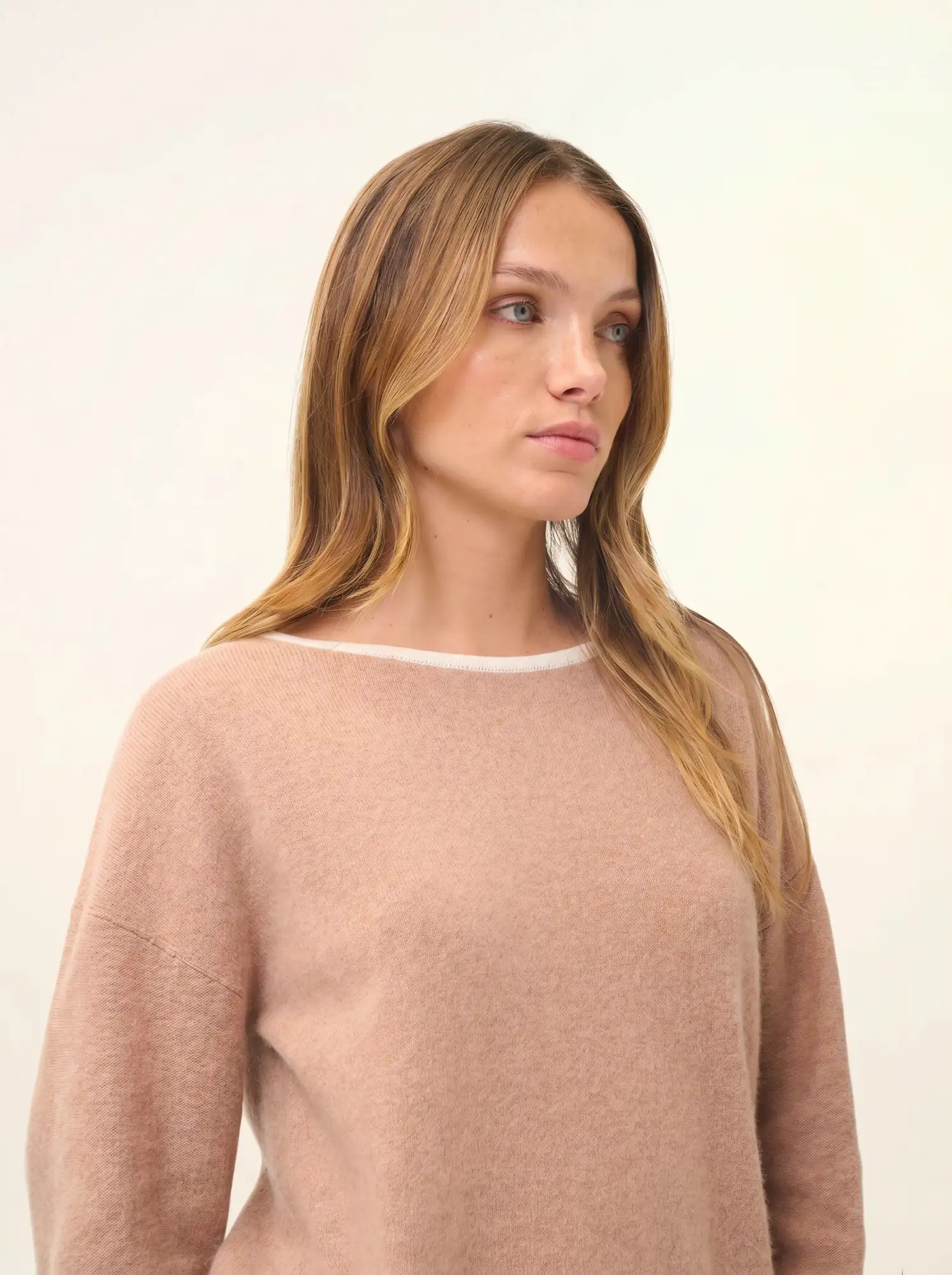 CLOLA pullover rundhalsausschnitt camel meliert