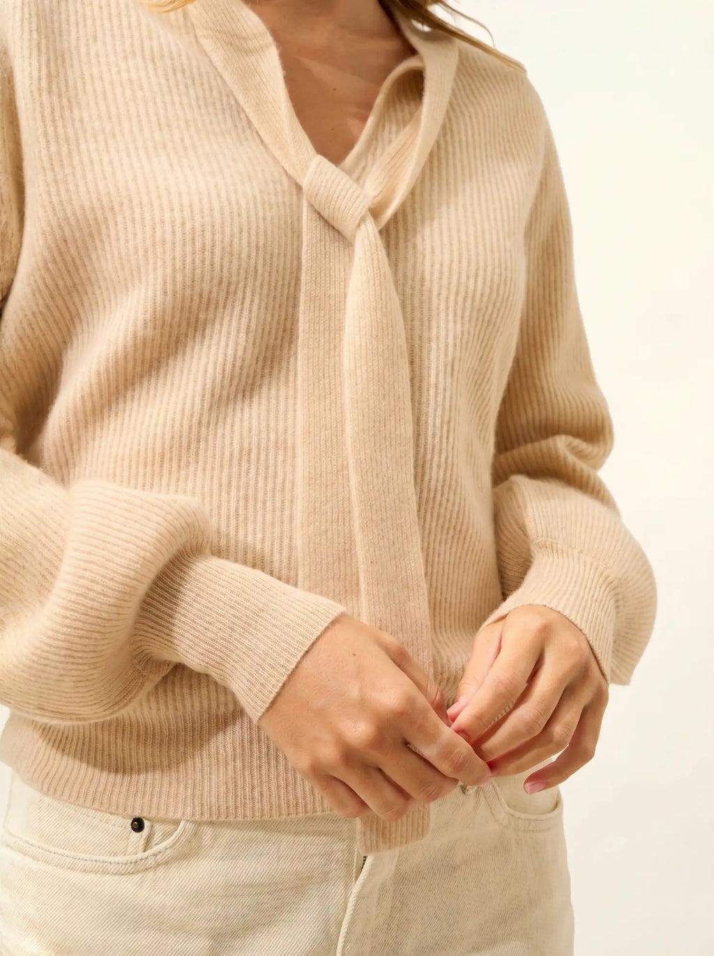 NOTY pullover col lavallière sand