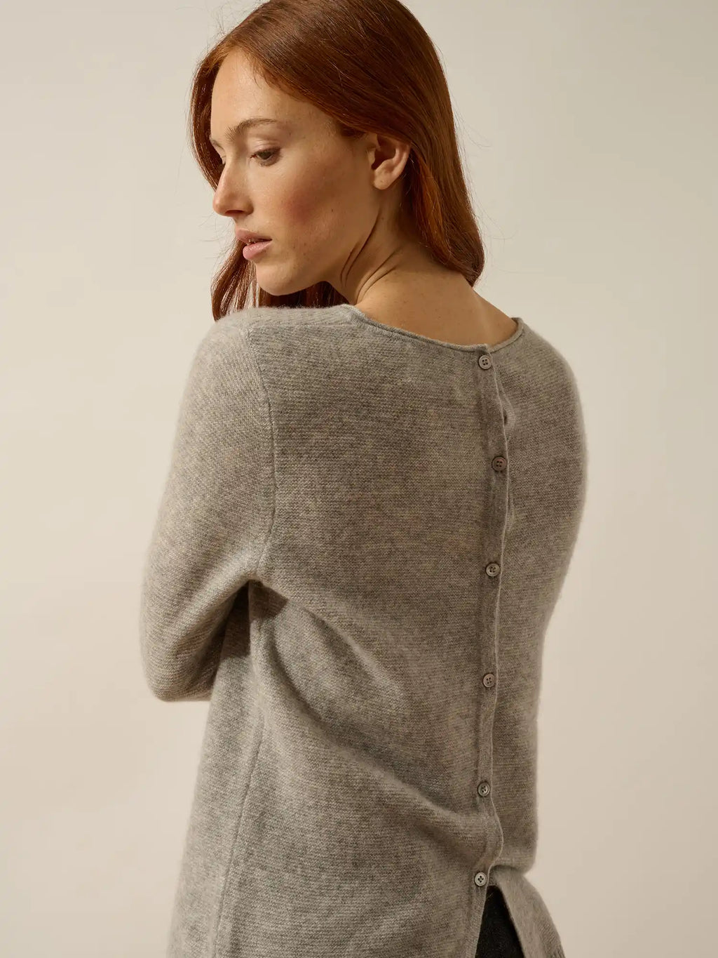 OLENA pullover rundhalsausschnitt geknöpft hinten wolke meliert