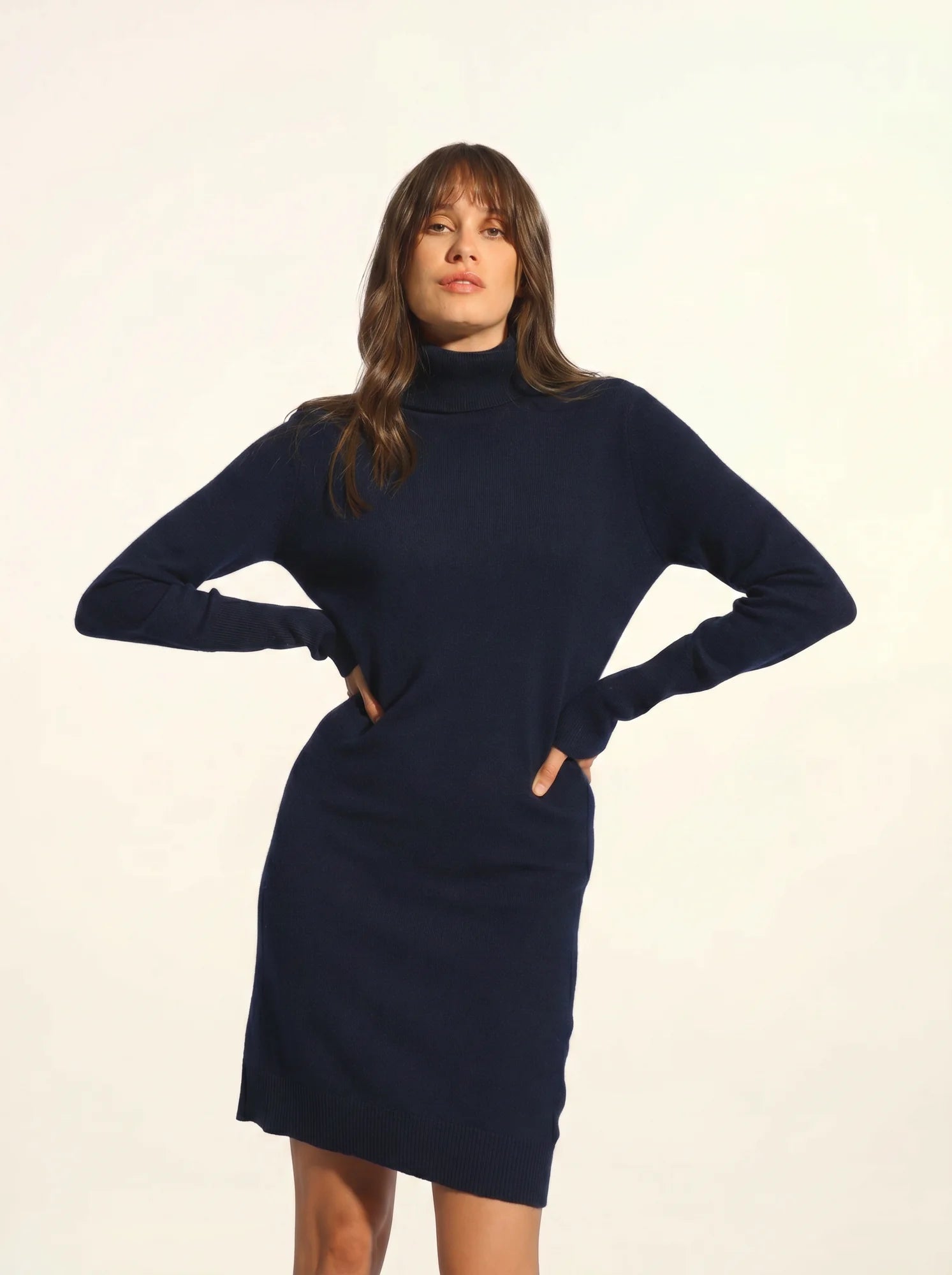 ZOELA robe col roulé bleu marine