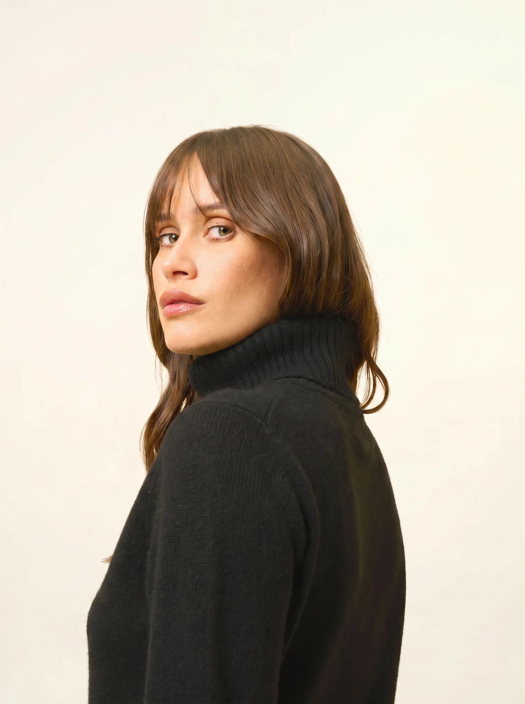 LUCIE pullover rollkragen 4-fädig schwarz