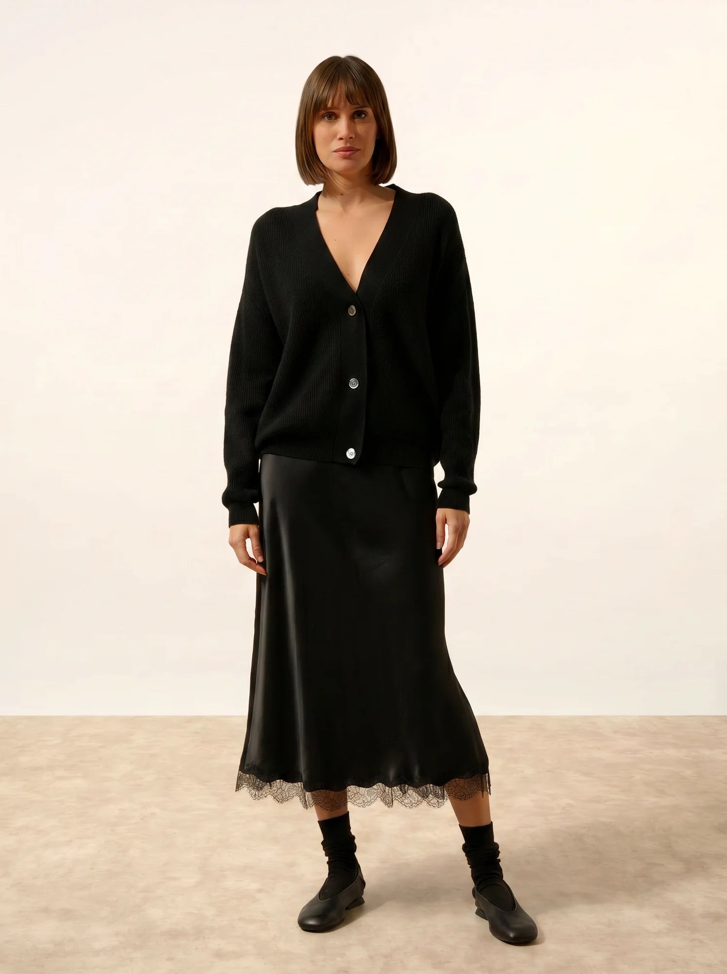 ADELE strickjacke v-ausschnitt schwarz