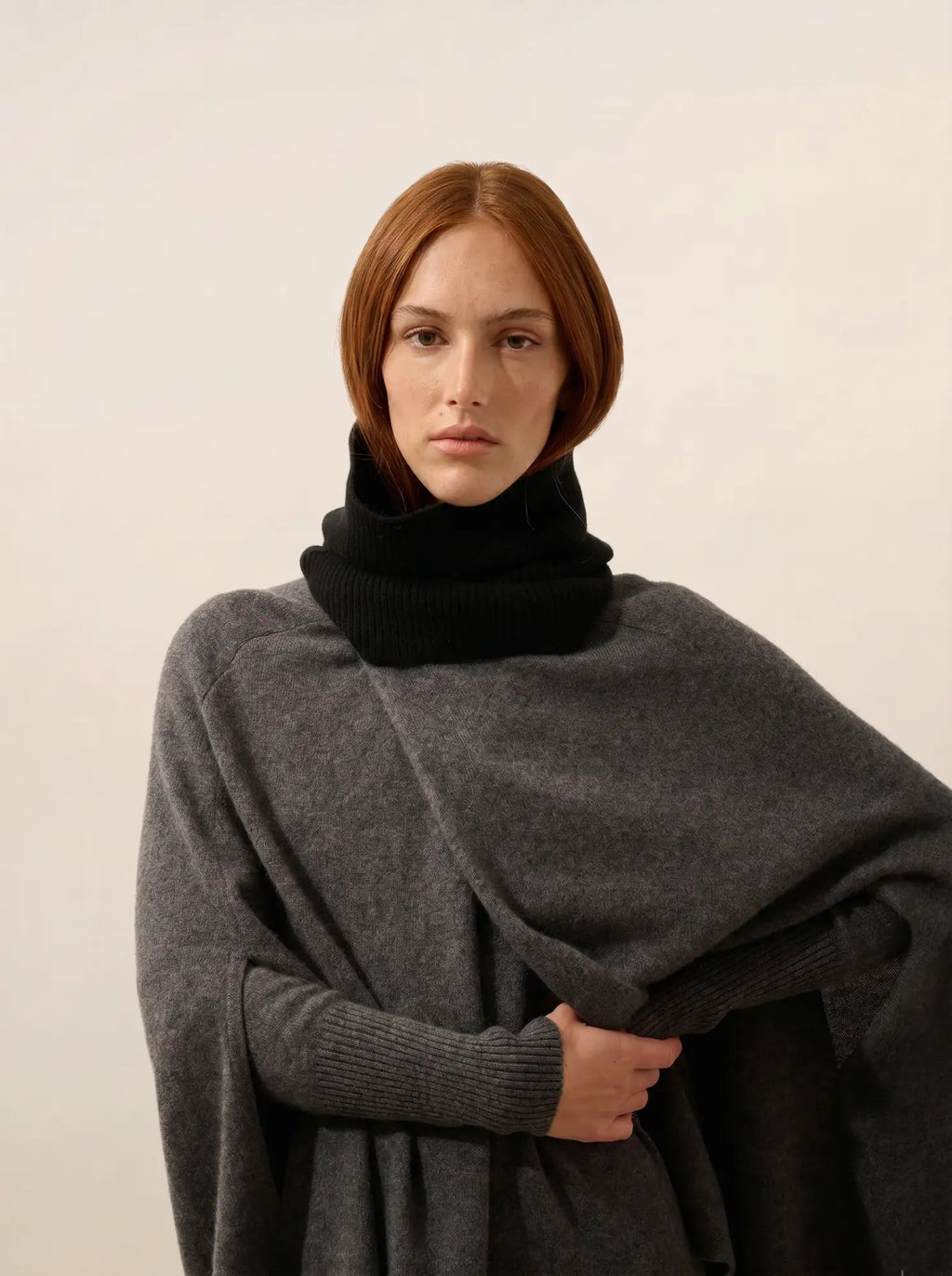 SOFIA halswärmer 6-fädig schwarz
