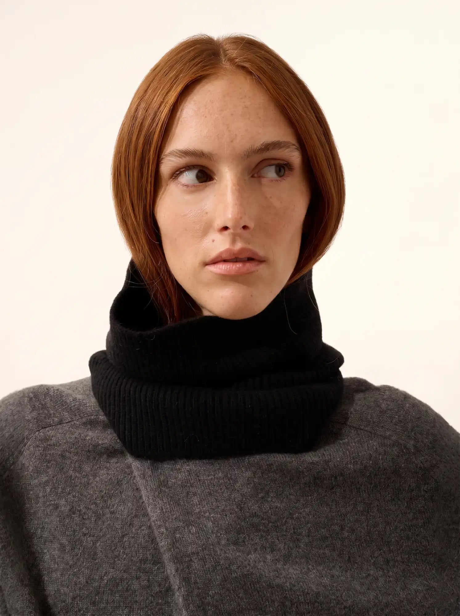SOFIA halswärmer 6-fädig schwarz