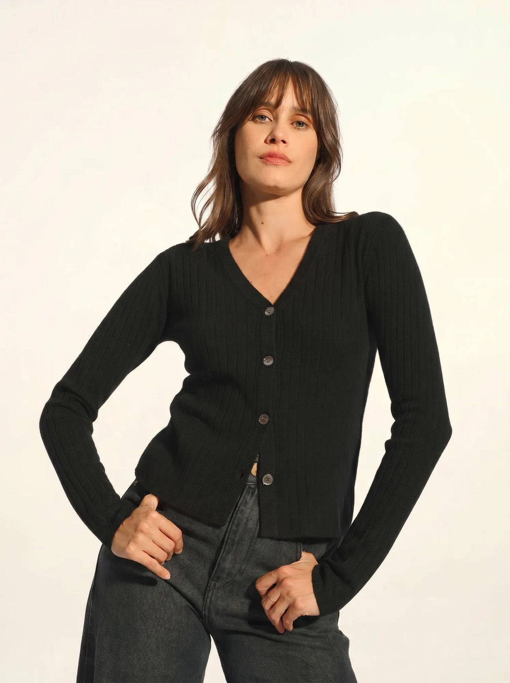CAMILLE strickjacke v-ausschnitt schwarz