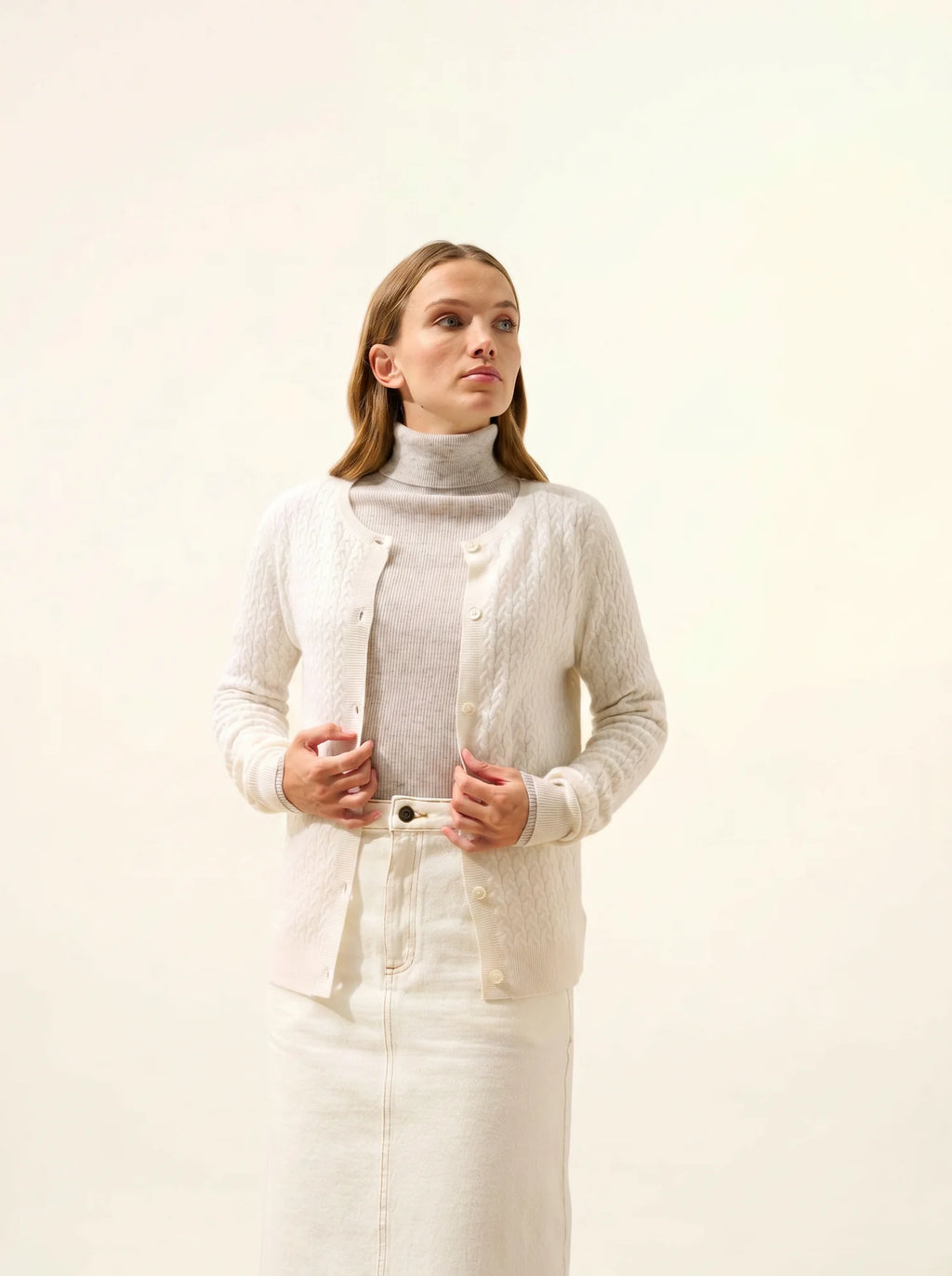 LAURA strickjacke rundhalsausschnitt schnee