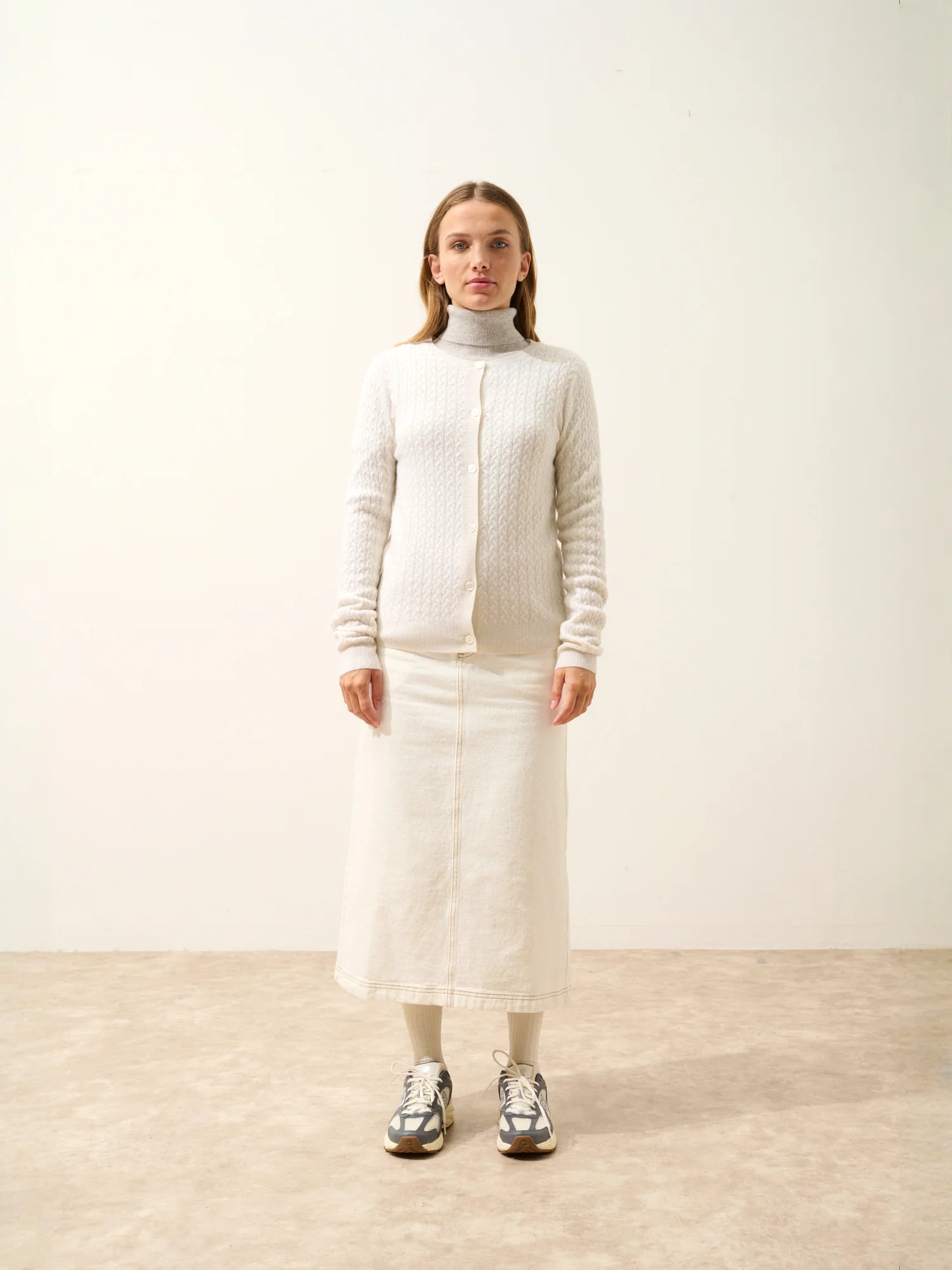 LAURA strickjacke rundhalsausschnitt schnee