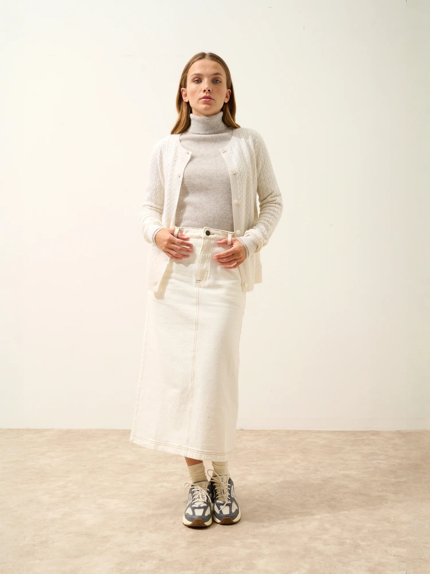 LAURA strickjacke rundhalsausschnitt schnee
