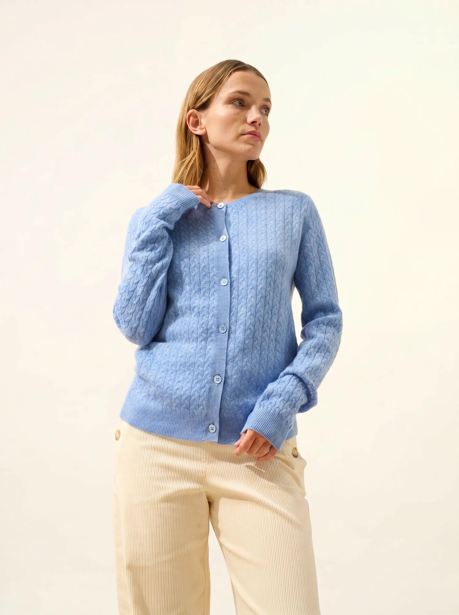 LAURA strickjacke rundhalsausschnitt himmelblau