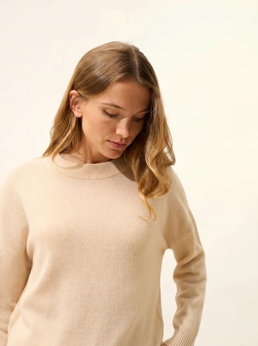 JOSPE pullover rundhalsausschnitt sand