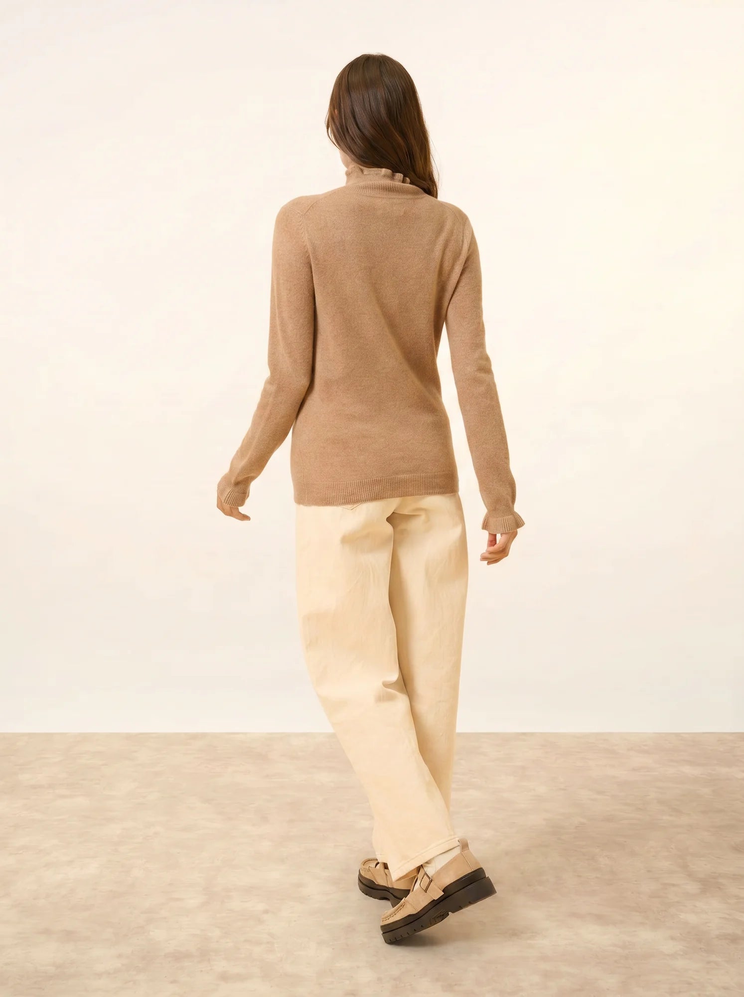 TRILA pullover stehkragen volant camel meliert