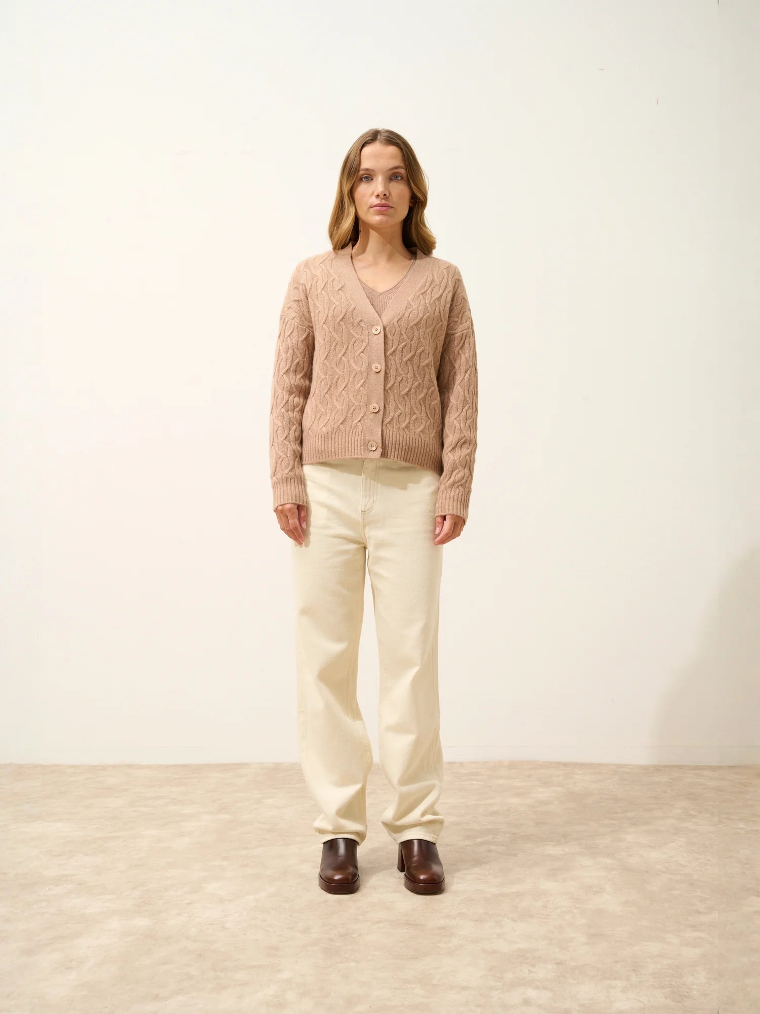 SYSTA strickjacke v-ausschnitt 4-fädig camel meliert
