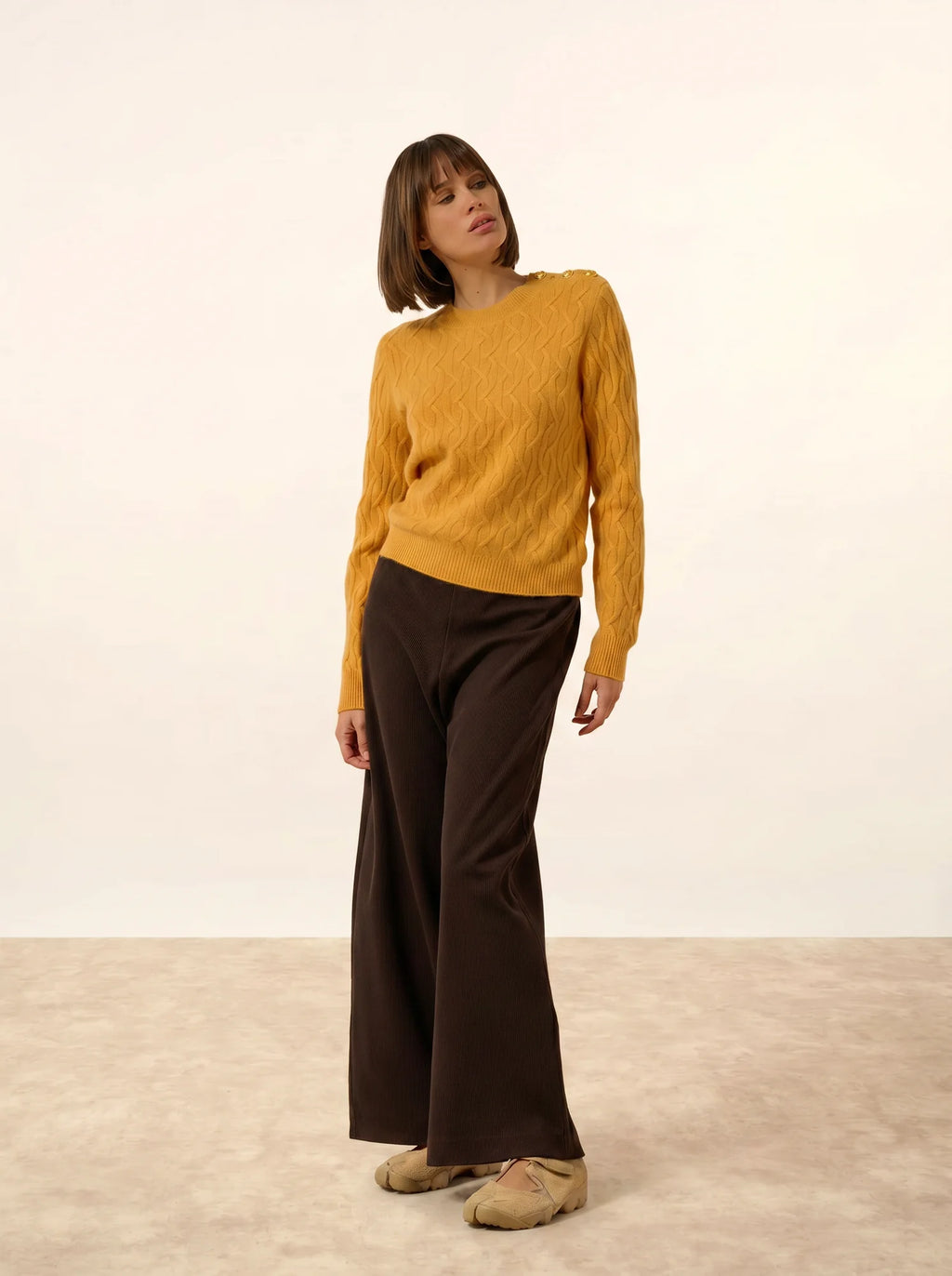 LYND pullover rundhalsausschnitt marine 4-fädig curcuma