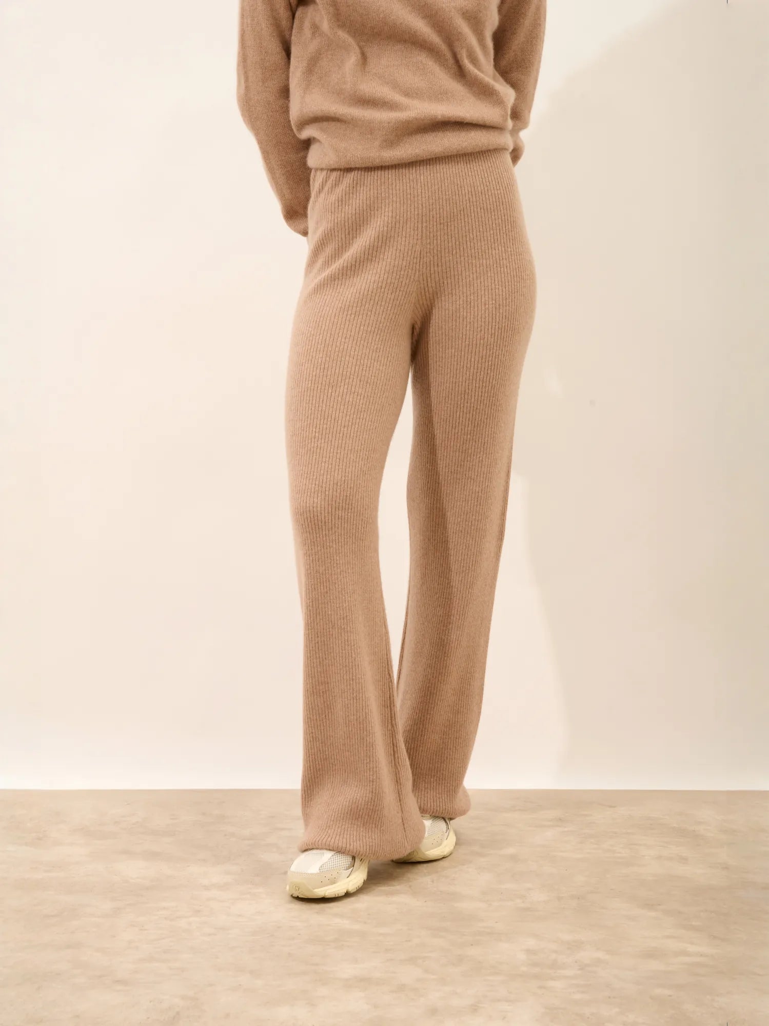 MARGRET hose évasé camel meliert