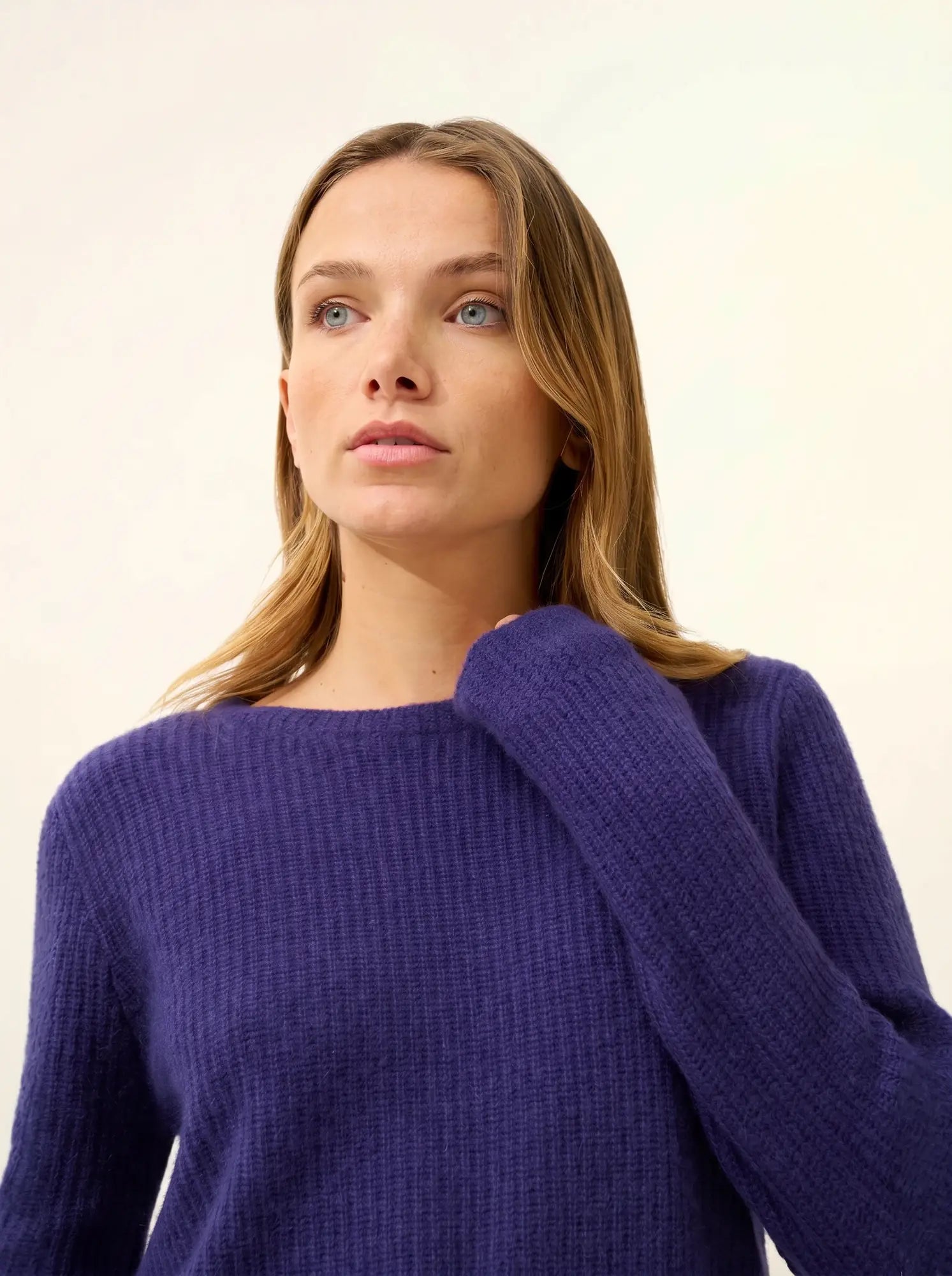 SIGRUN pullover rundhalsausschnitt 4-fädig violett