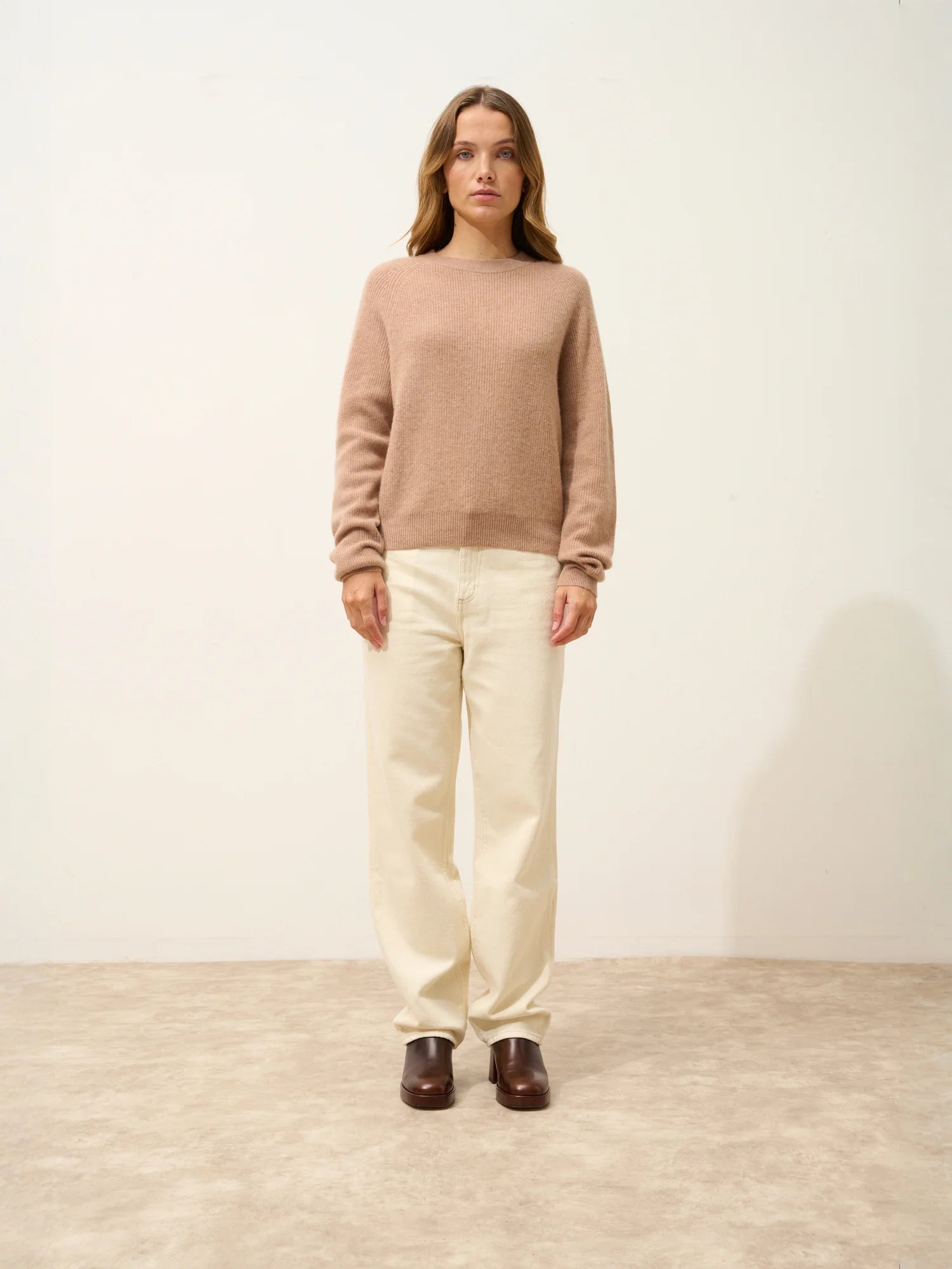 JONA pullover rundhalsausschnitt mit reissverschluss hinten camel meliert