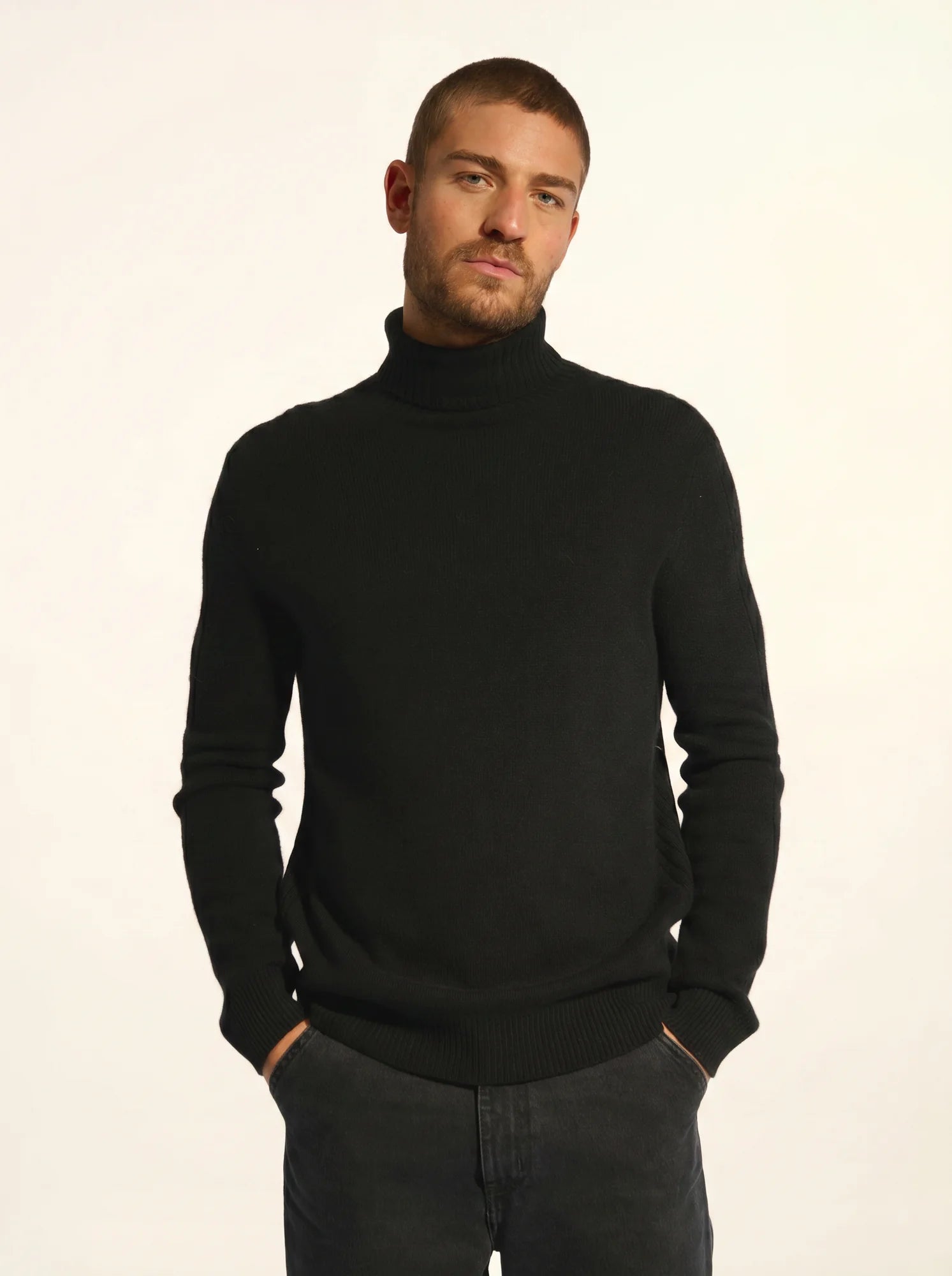 NOI pullover rollkragen 4-fädig schwarz