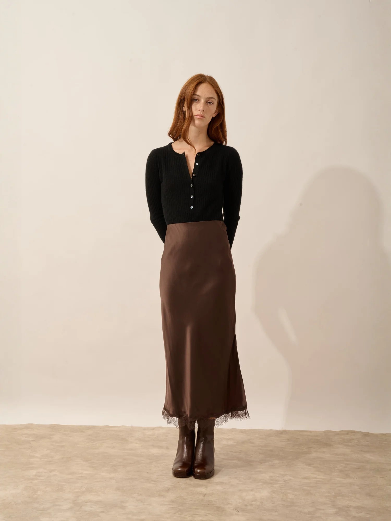 FUNI body boutonné col rond noir