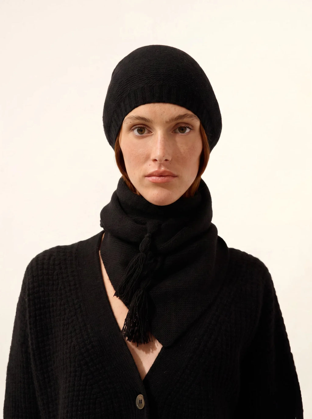 SIGNY bonnet 4 fils noir