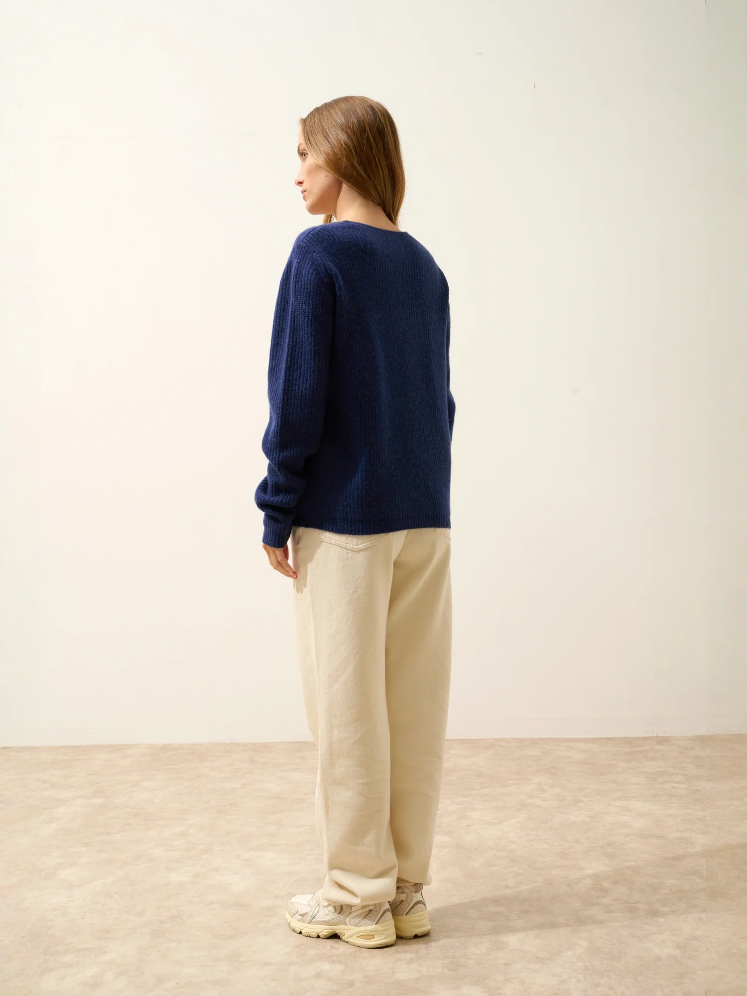 AMRITA pullover v-ausschnitt 4-fädig nachtblau