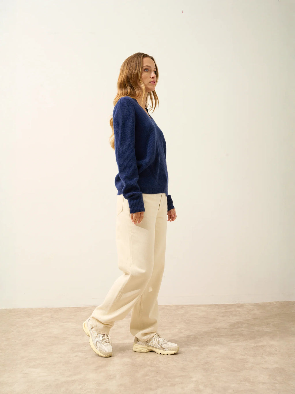 AMRITA pullover v-ausschnitt 4-fädig nachtblau