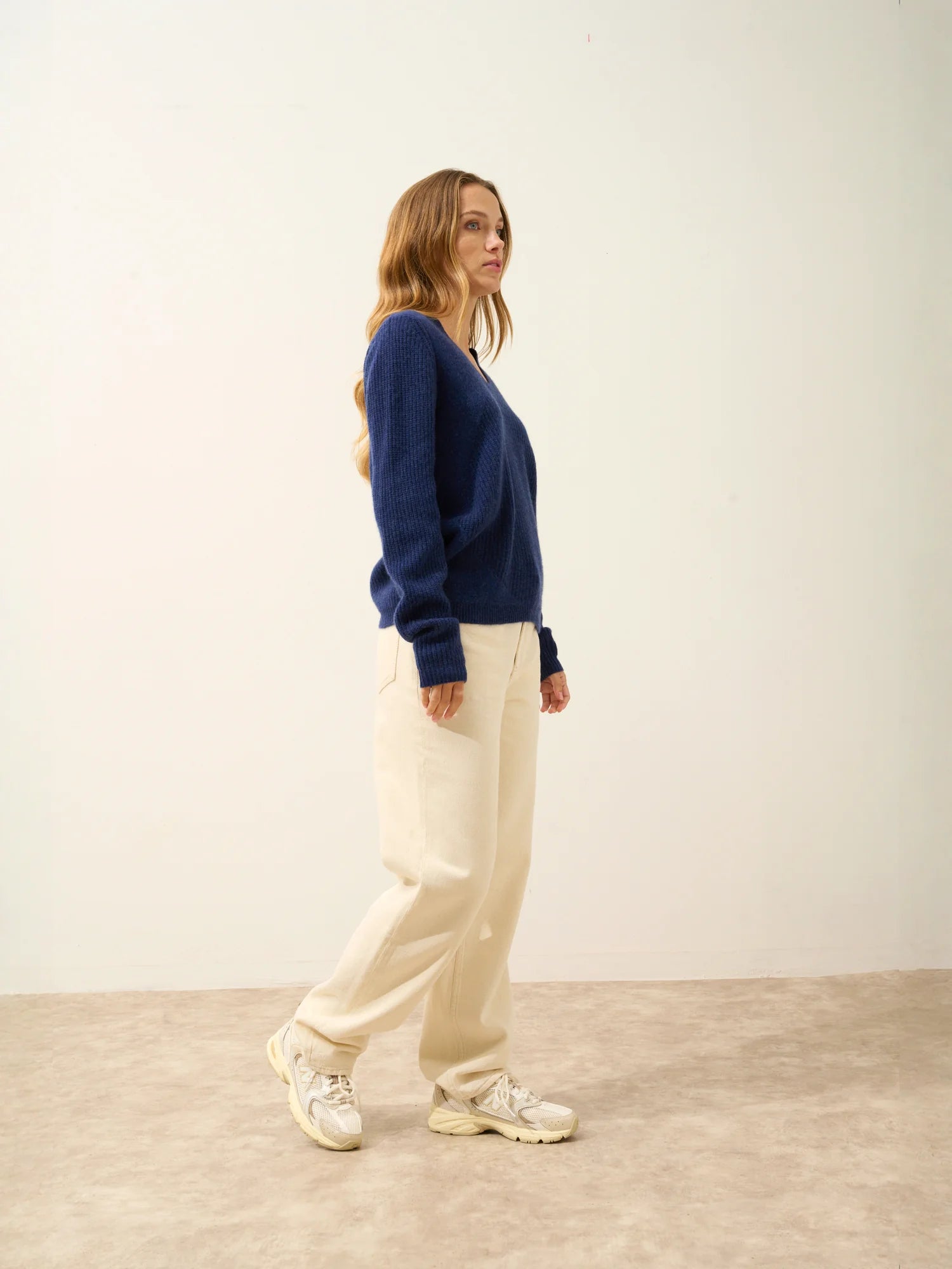AMRITA pullover v-ausschnitt 4-fädig nachtblau