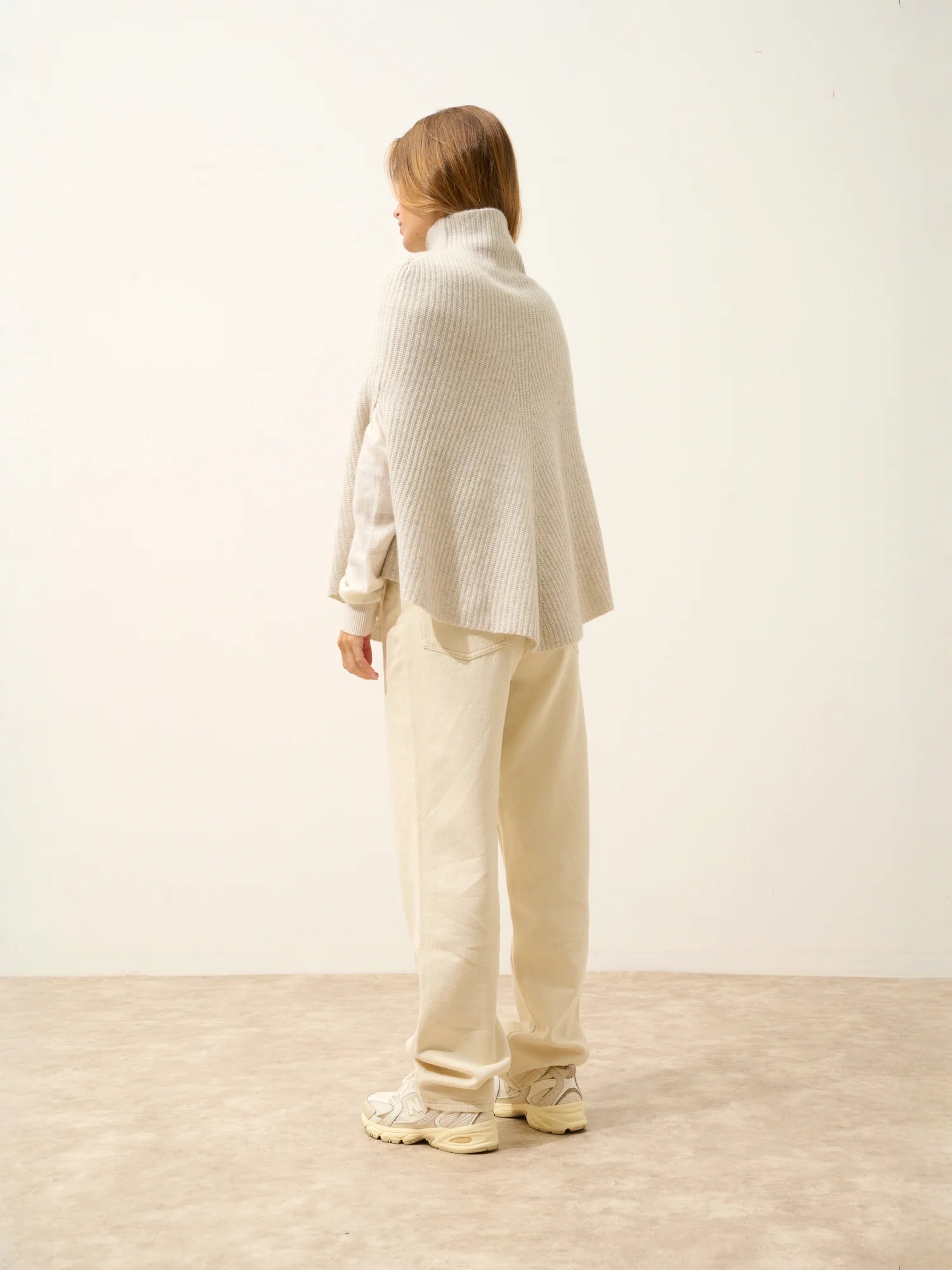 HUARAZ cape stehkragen 6-fädig perlgrau meliert
