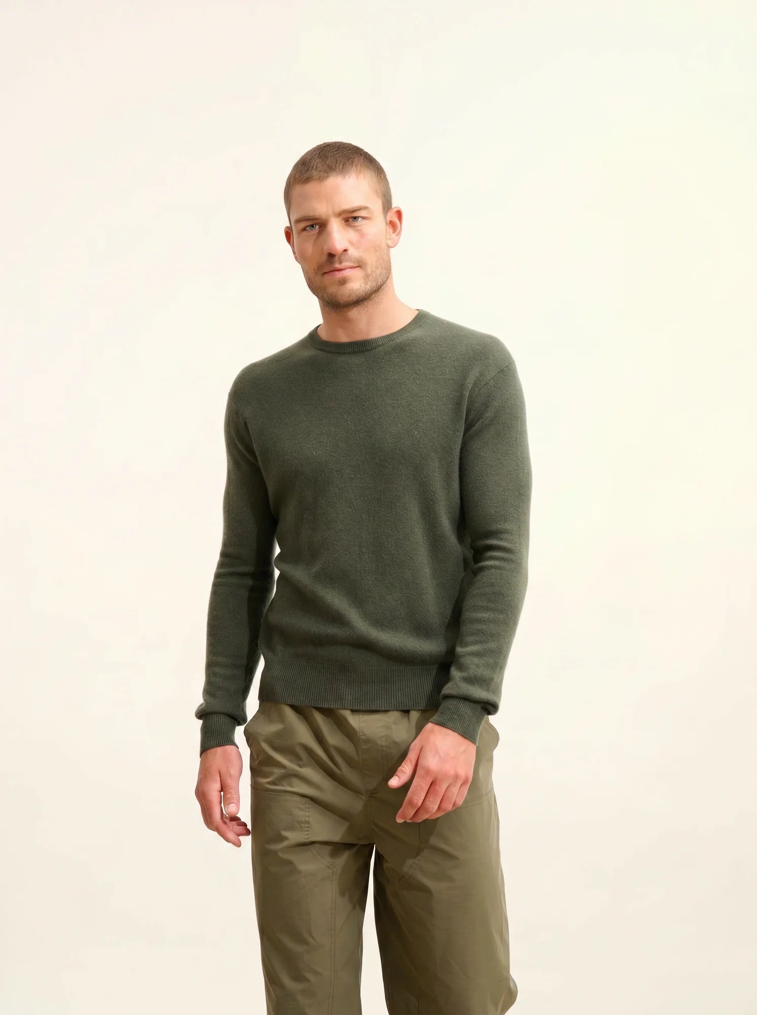 HOWARD pullover rundhalsausschnitt khaki