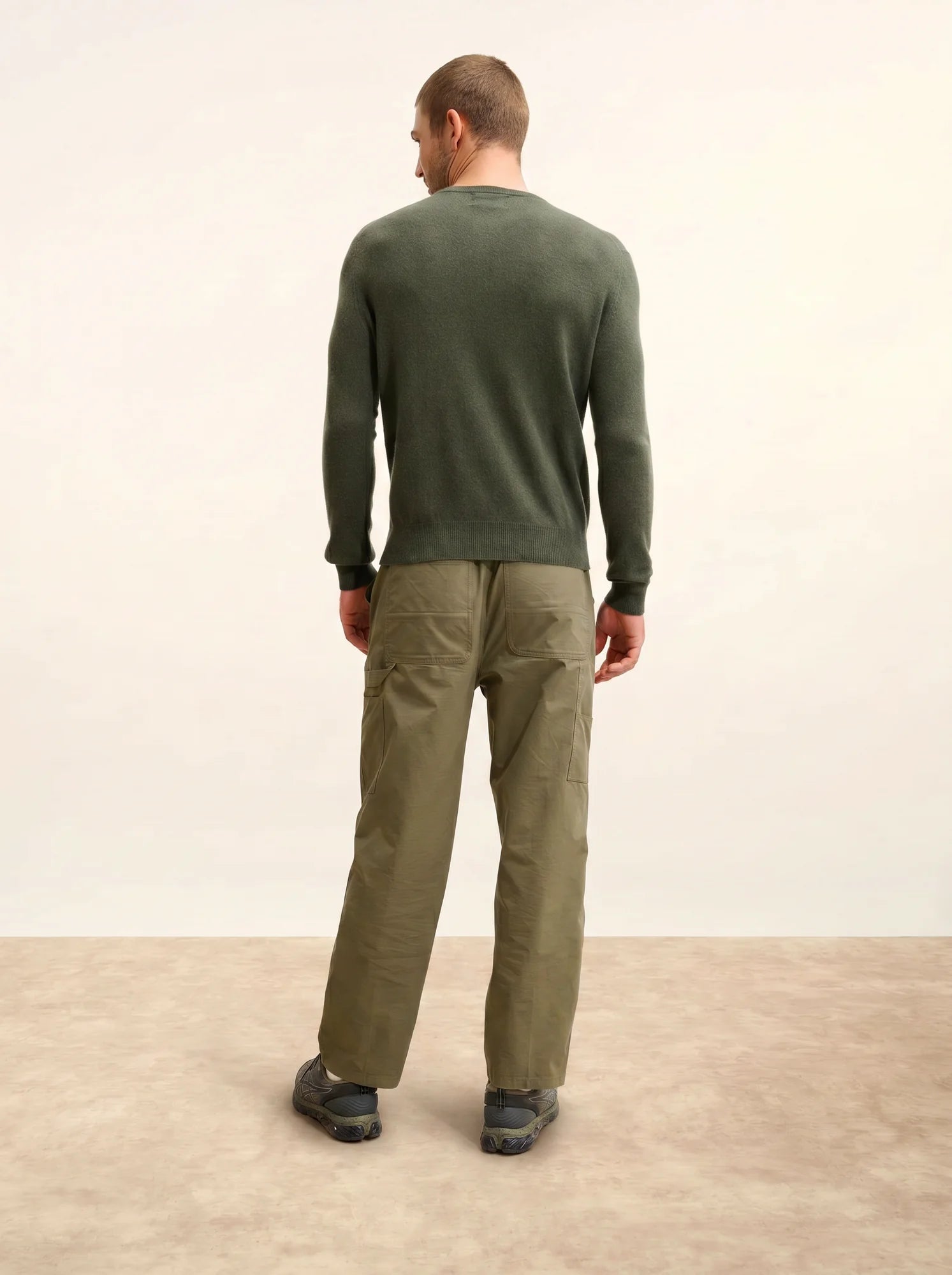 HOWARD pullover rundhalsausschnitt khaki