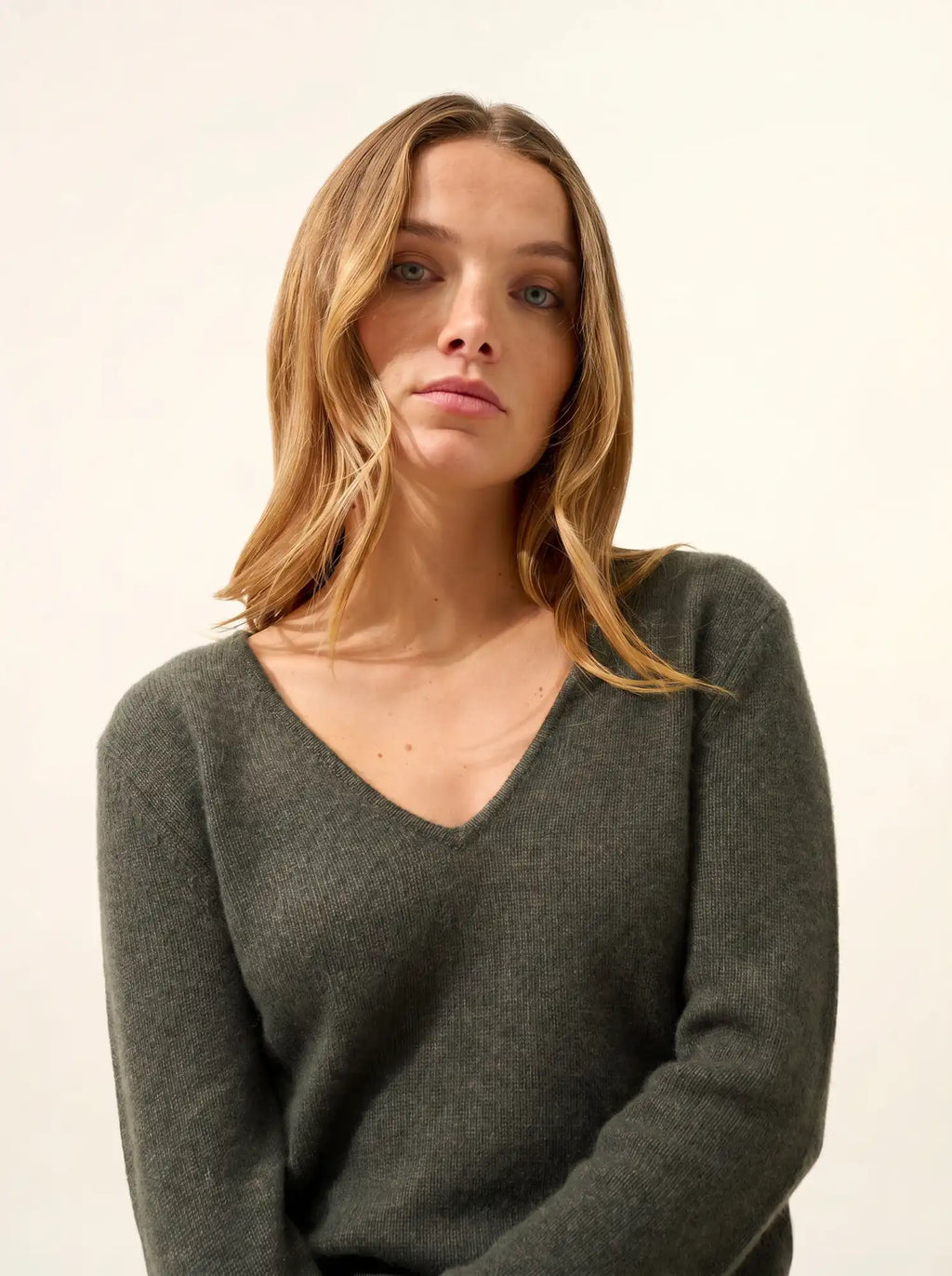 ABBY pullover v-ausschnitt 4-fädig khaki meliert