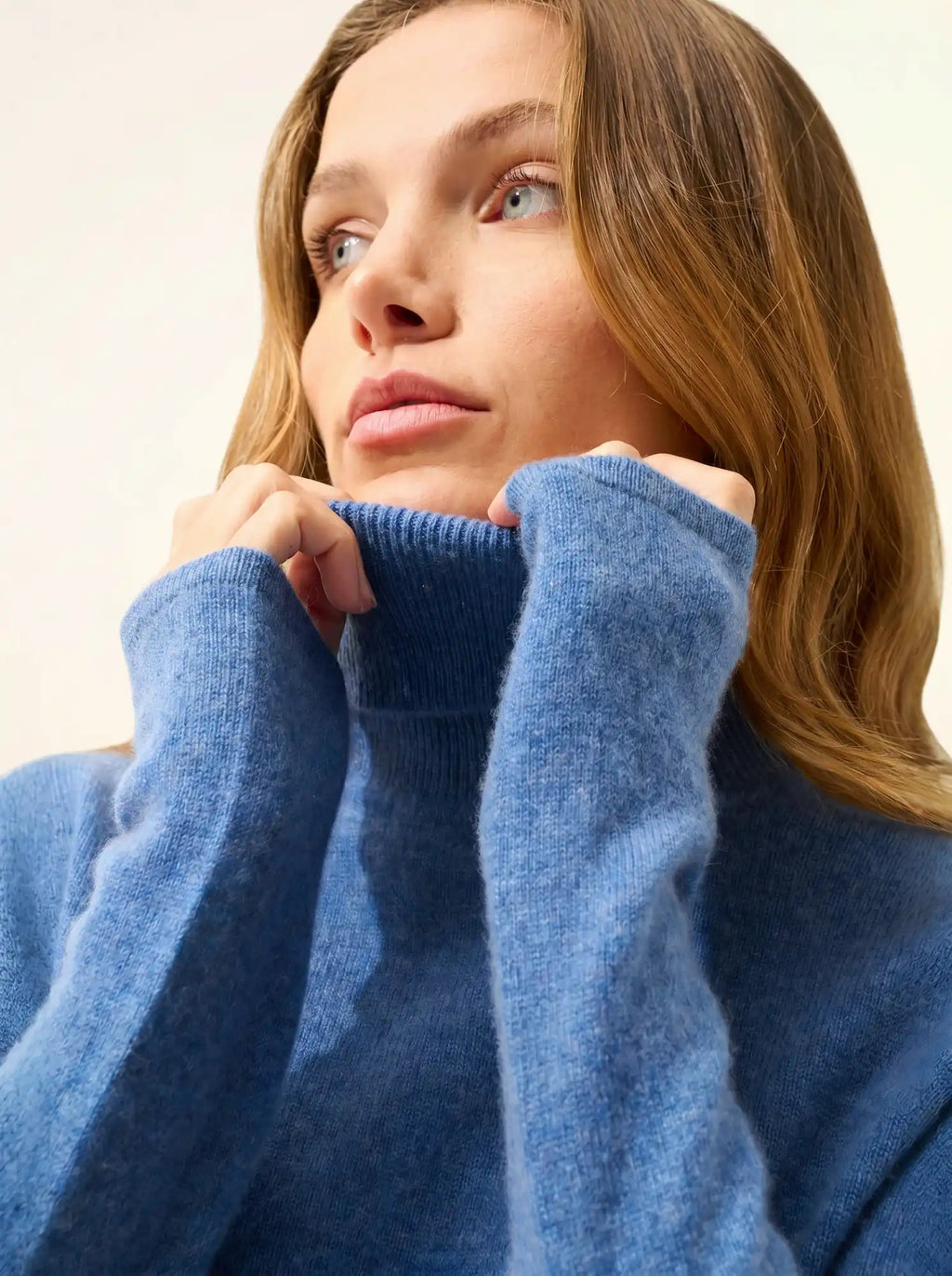 AVA pullover rollkragen blau denim
