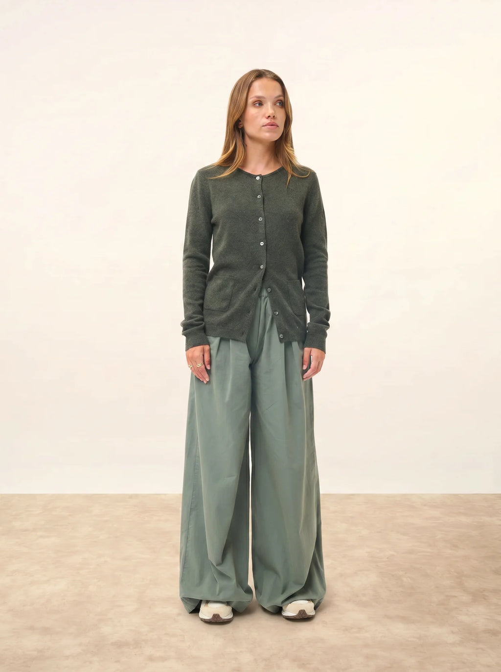 KATHARINE strickjacke rundhalsausschnitt khaki meliert