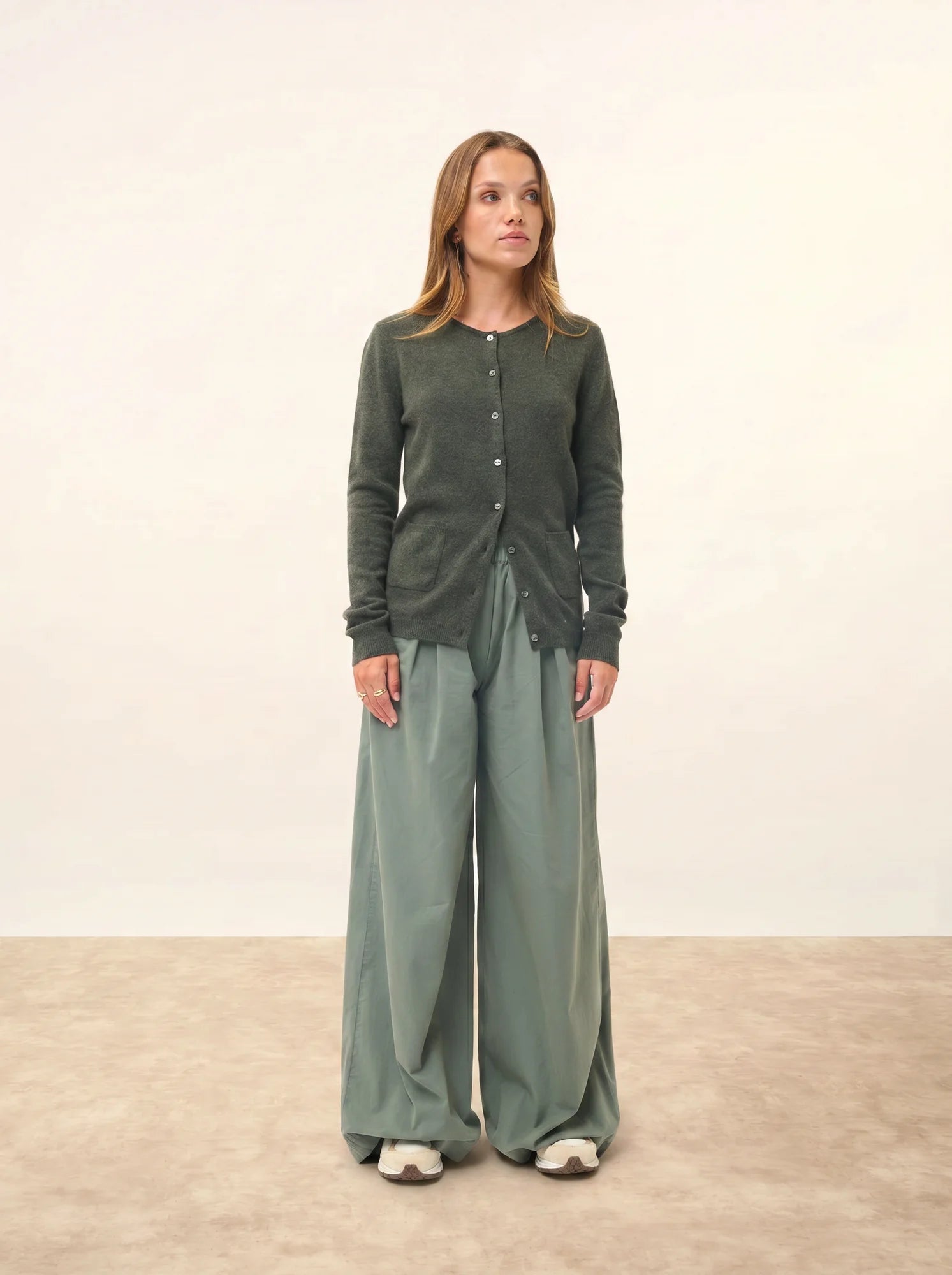KATHARINE strickjacke rundhalsausschnitt khaki meliert