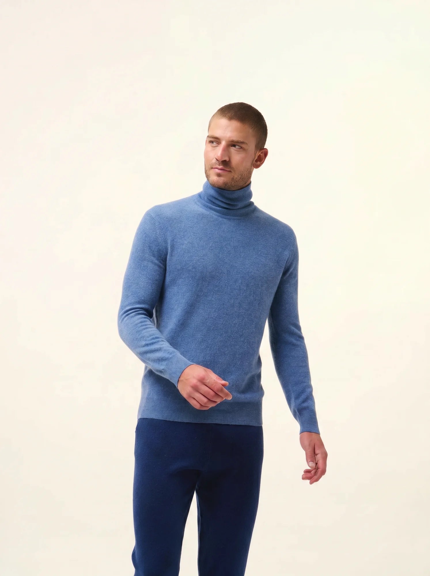 CONNOR pull col roulé bleu denim