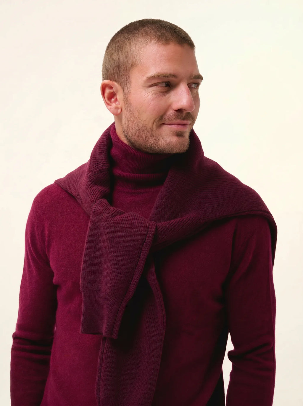 CONNOR pull col roulé bordeaux