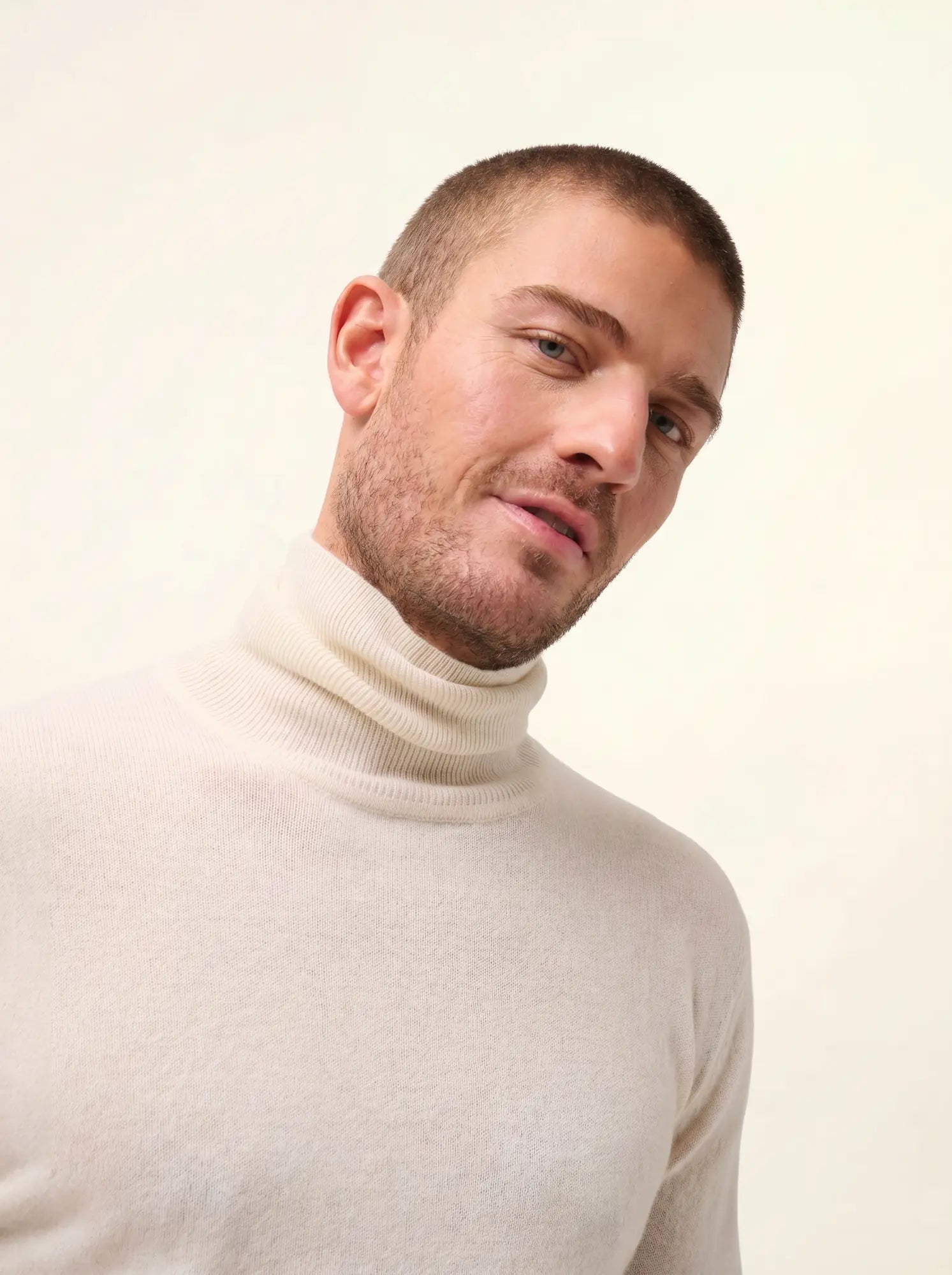 CONNOR pull col roulé neige