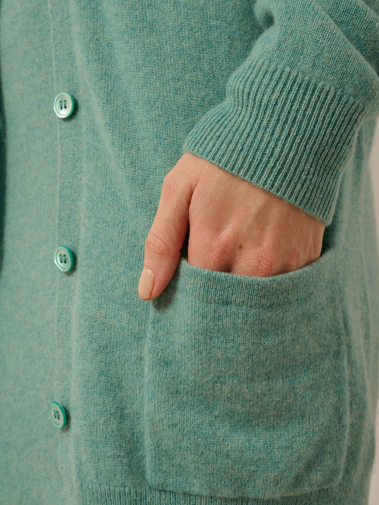 CHELSEA cardigan with V-neck in heather green