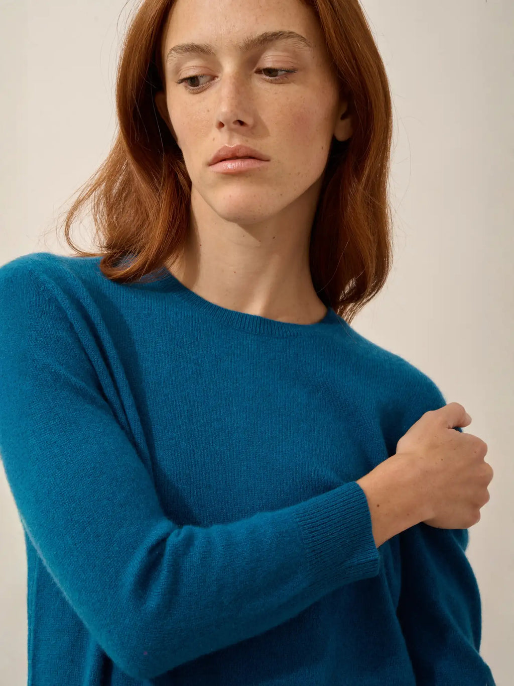 JANICE pullover rundhalsausschnitt geknöpft hinten paon