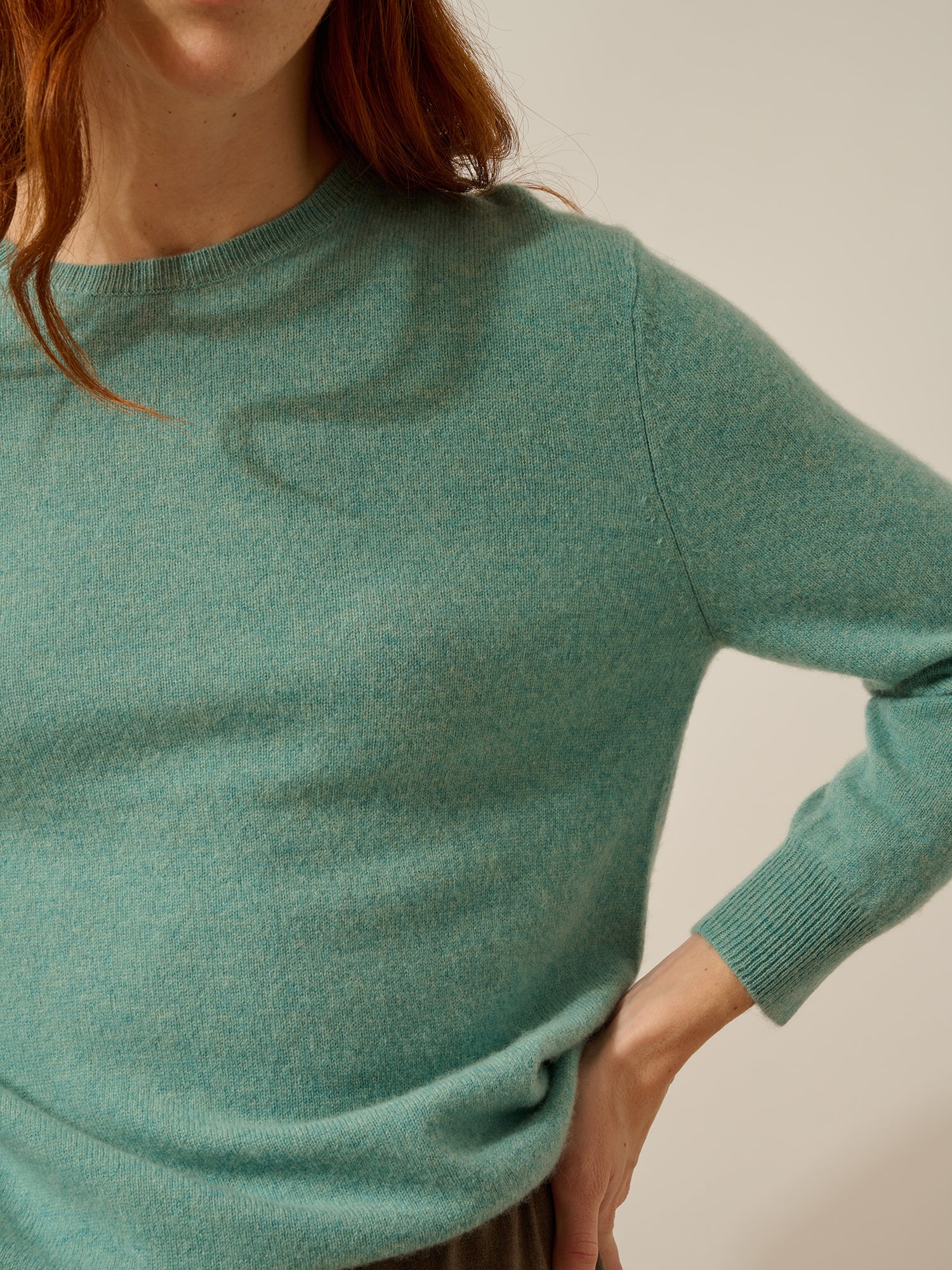 JANICE round neck sweater in mottled green