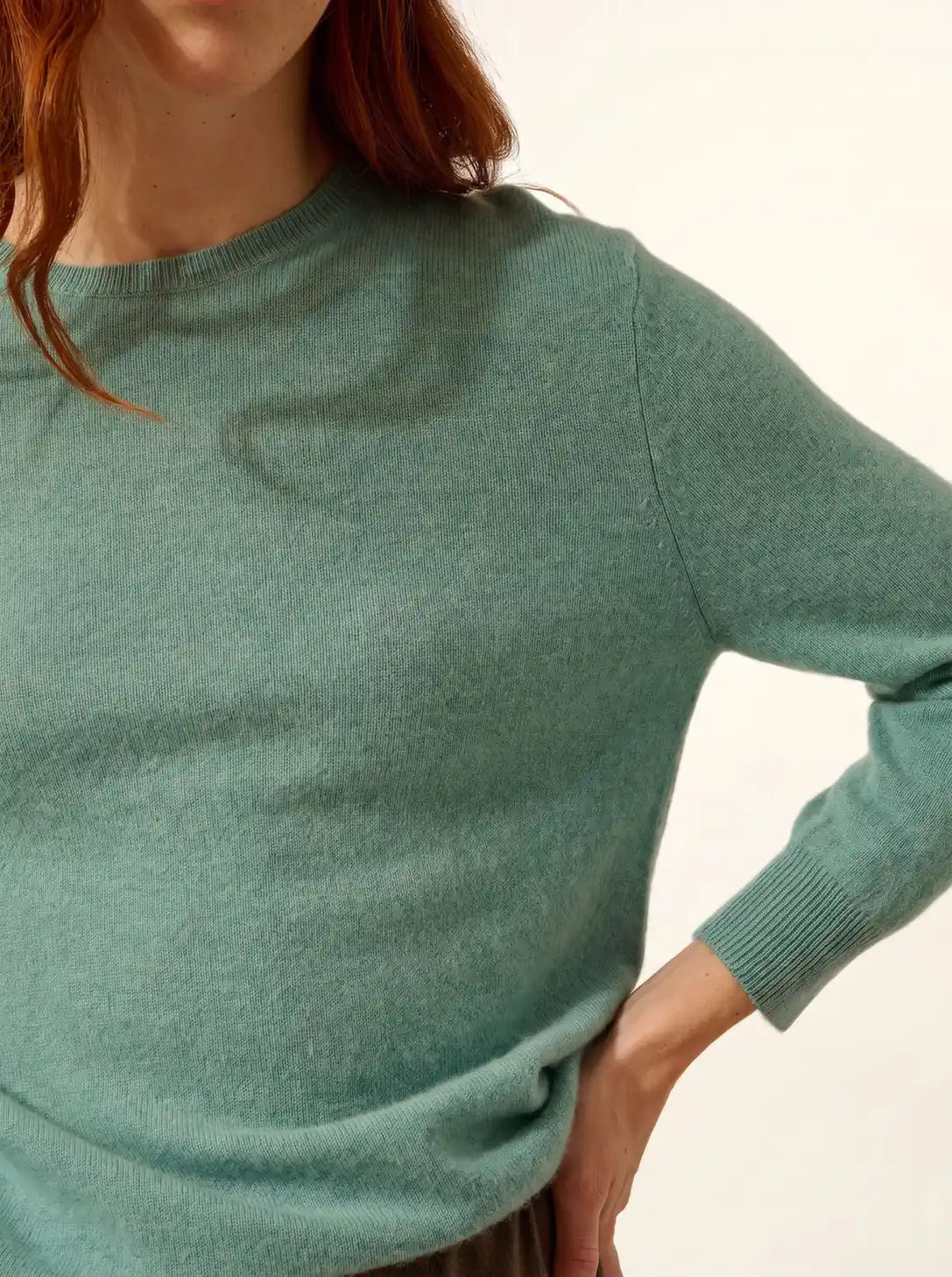 JANICE pullover rundhalsausschnitt geknöpft hinten grün meliert