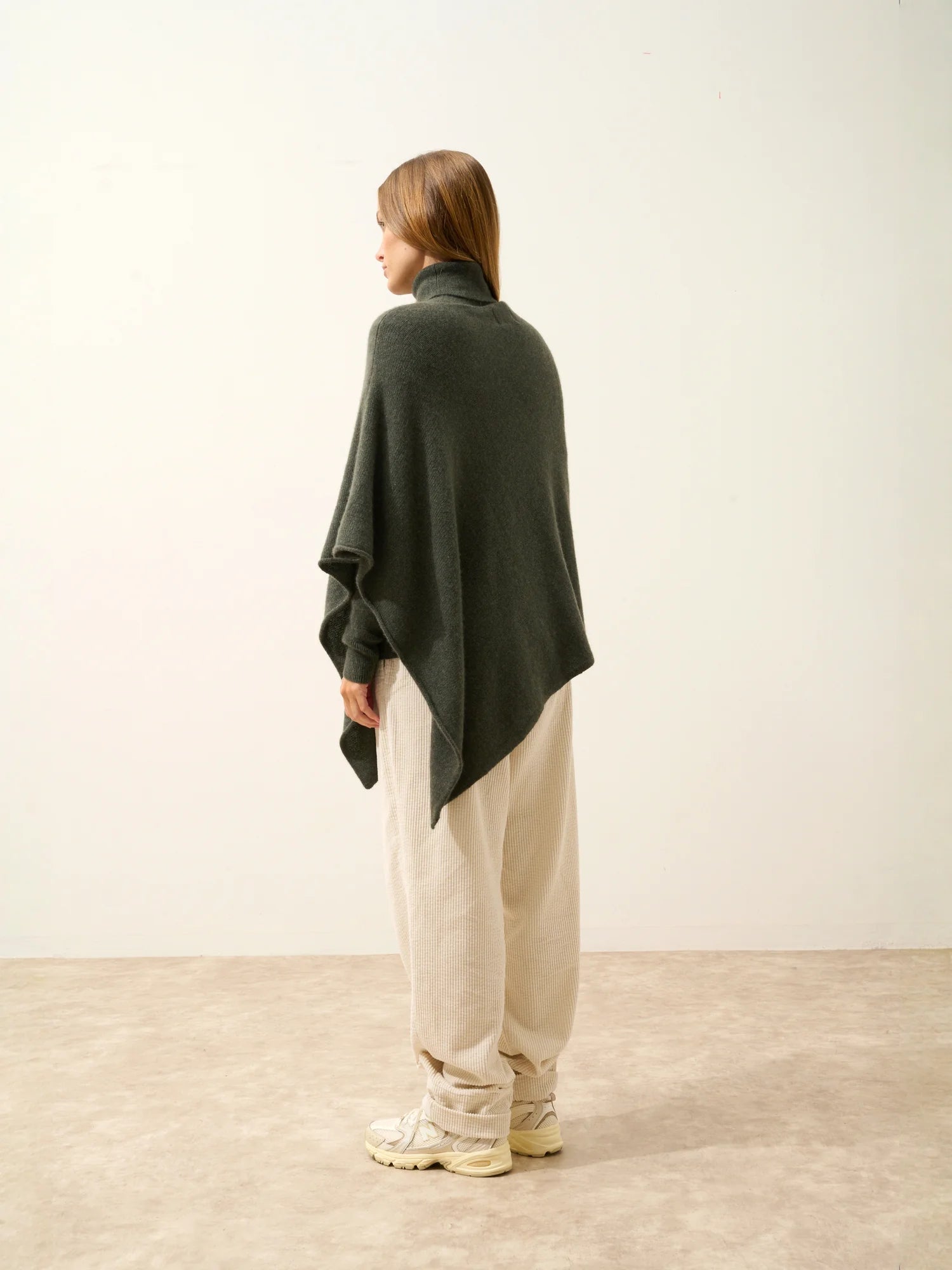 SALLY poncho 4-fädig khaki meliert