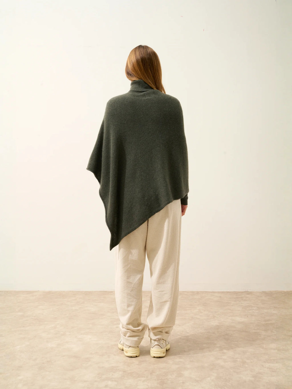 SALLY poncho 4-fädig khaki meliert