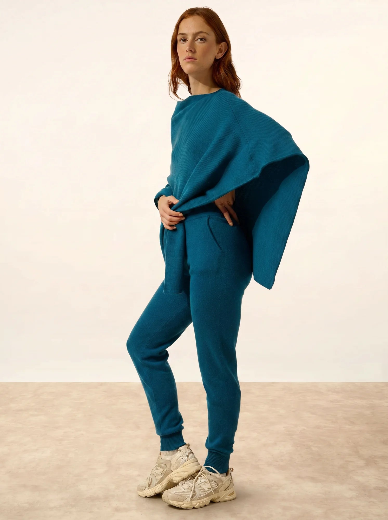 SALLY poncho 4-fädig paon