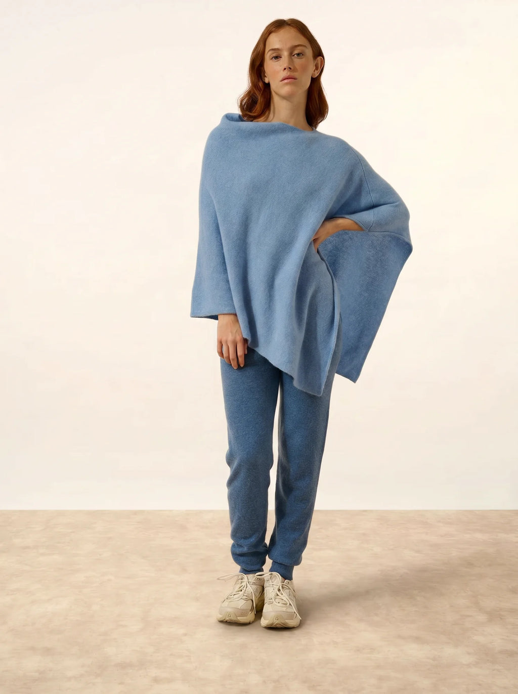 SALLY poncho 4-fädig himmelblau